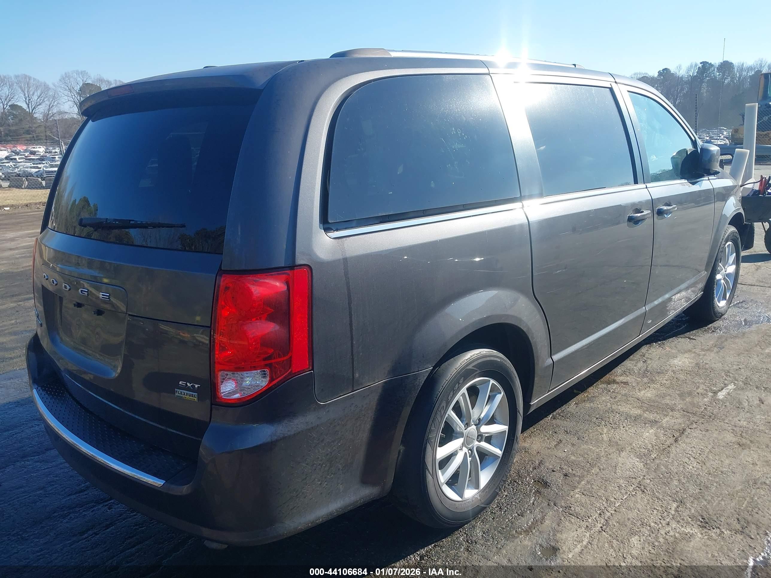 DODGE GRAND image 4
