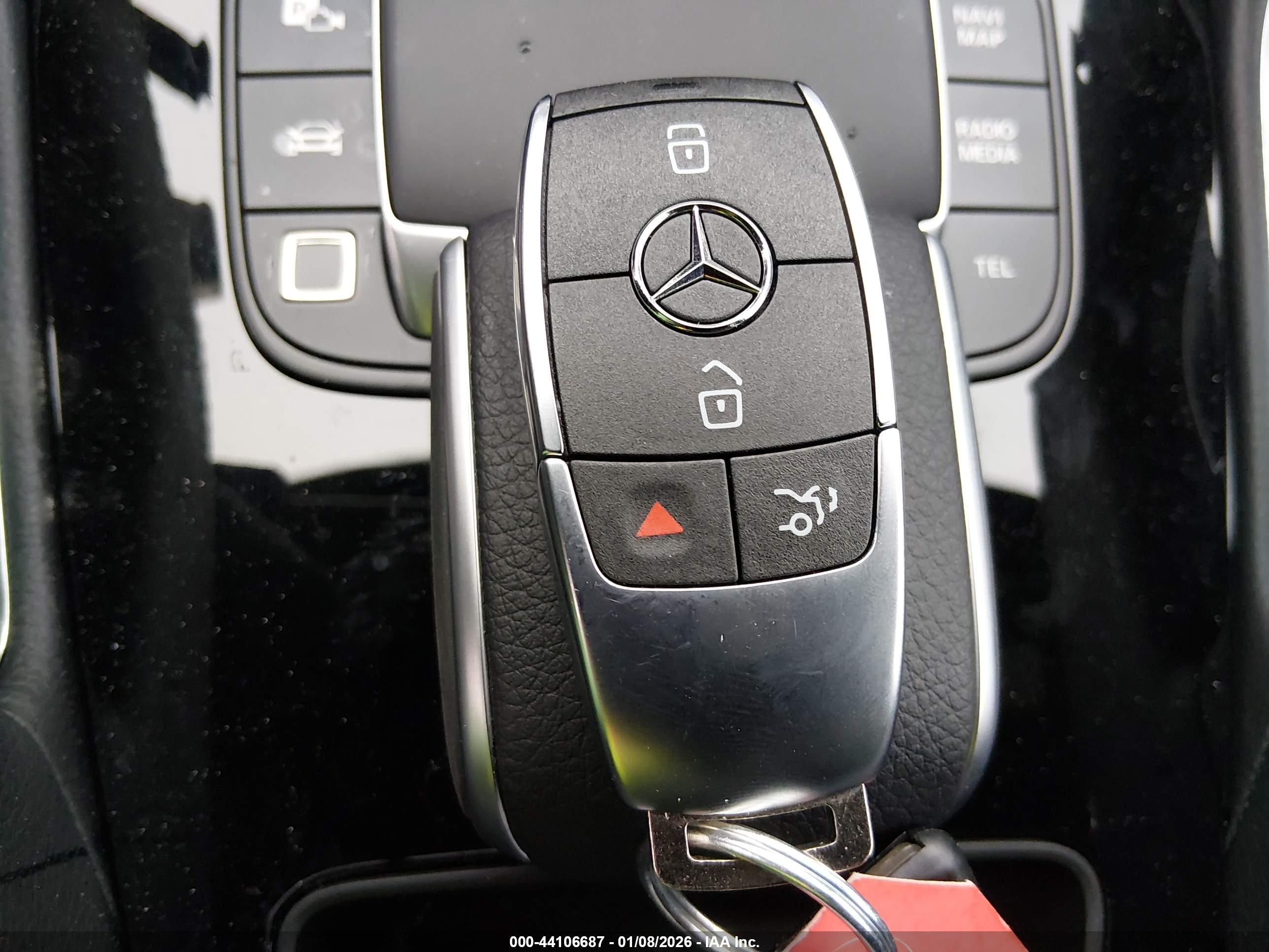 MERCEDES-BENZ GLE image 11