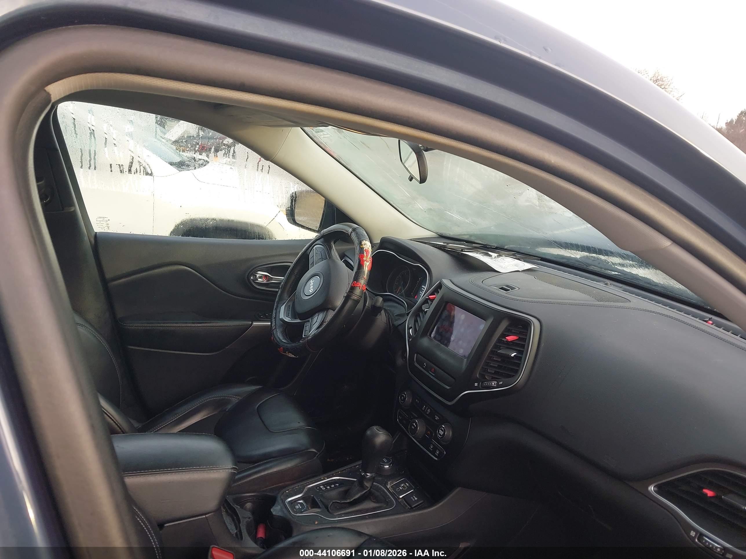 JEEP CHEROKEE image 5