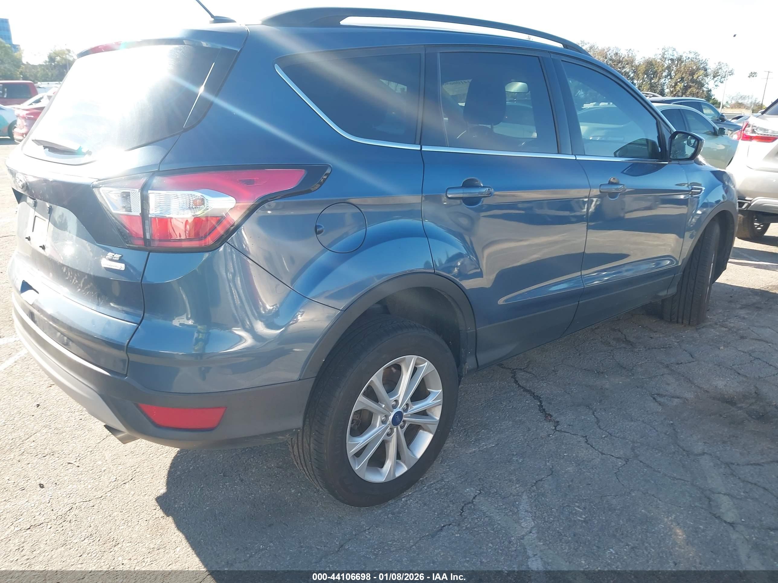 FORD ESCAPE image 4
