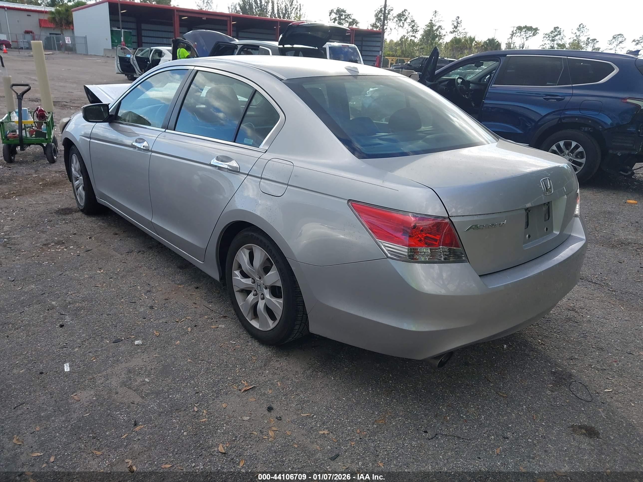 HONDA ACCORD image 3