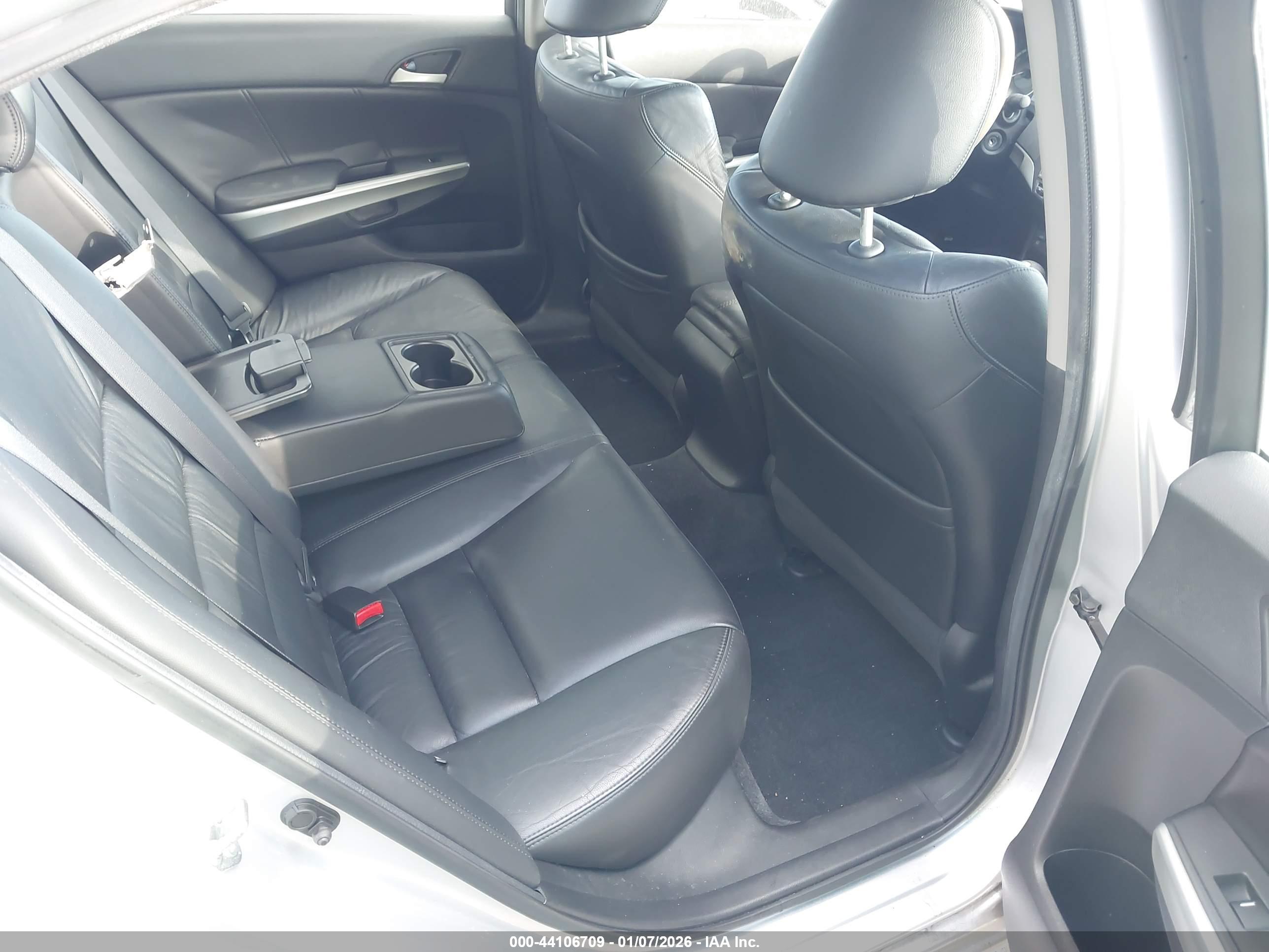 HONDA ACCORD image 8
