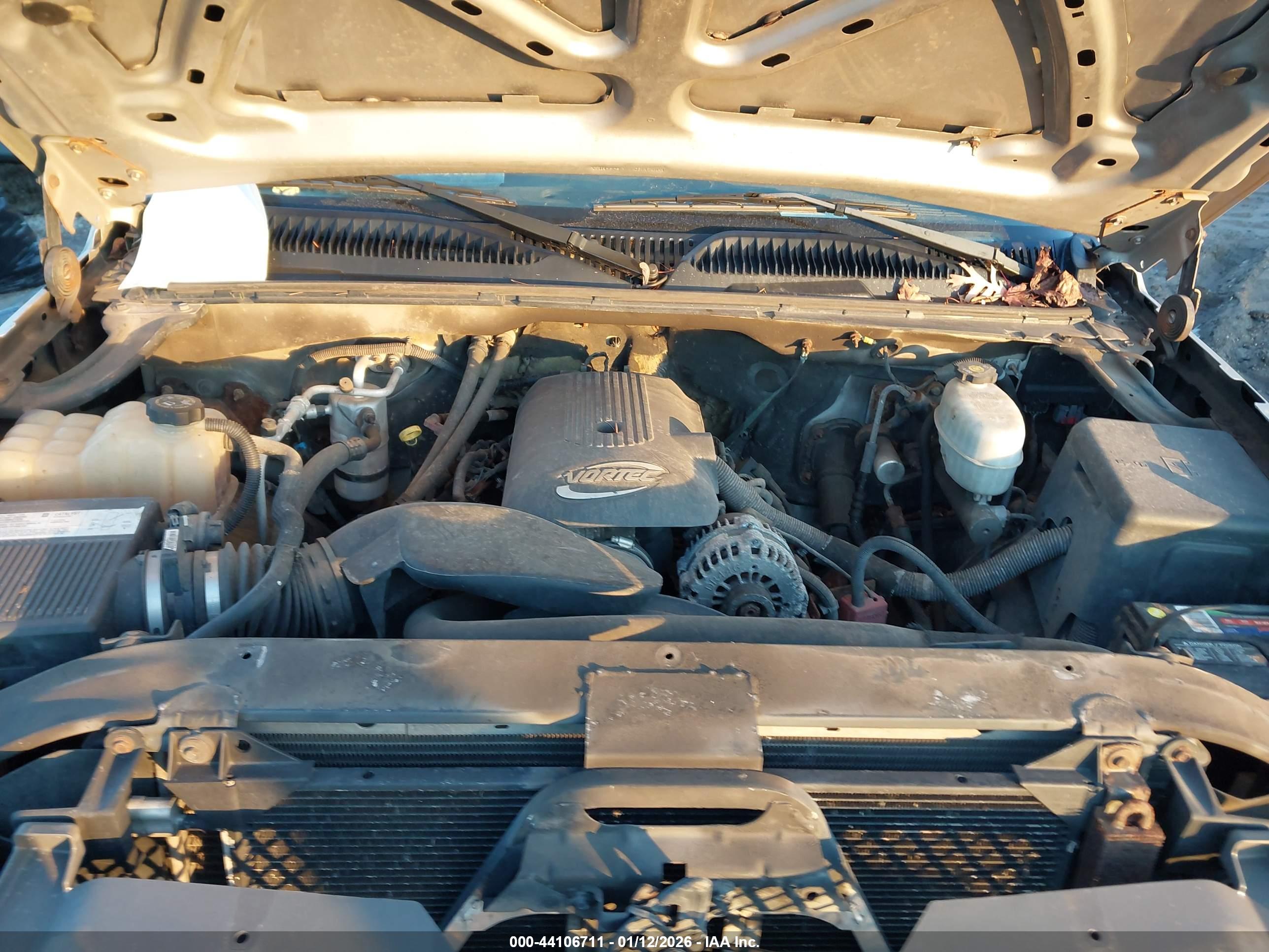 CHEVROLET SILVERADO image 10