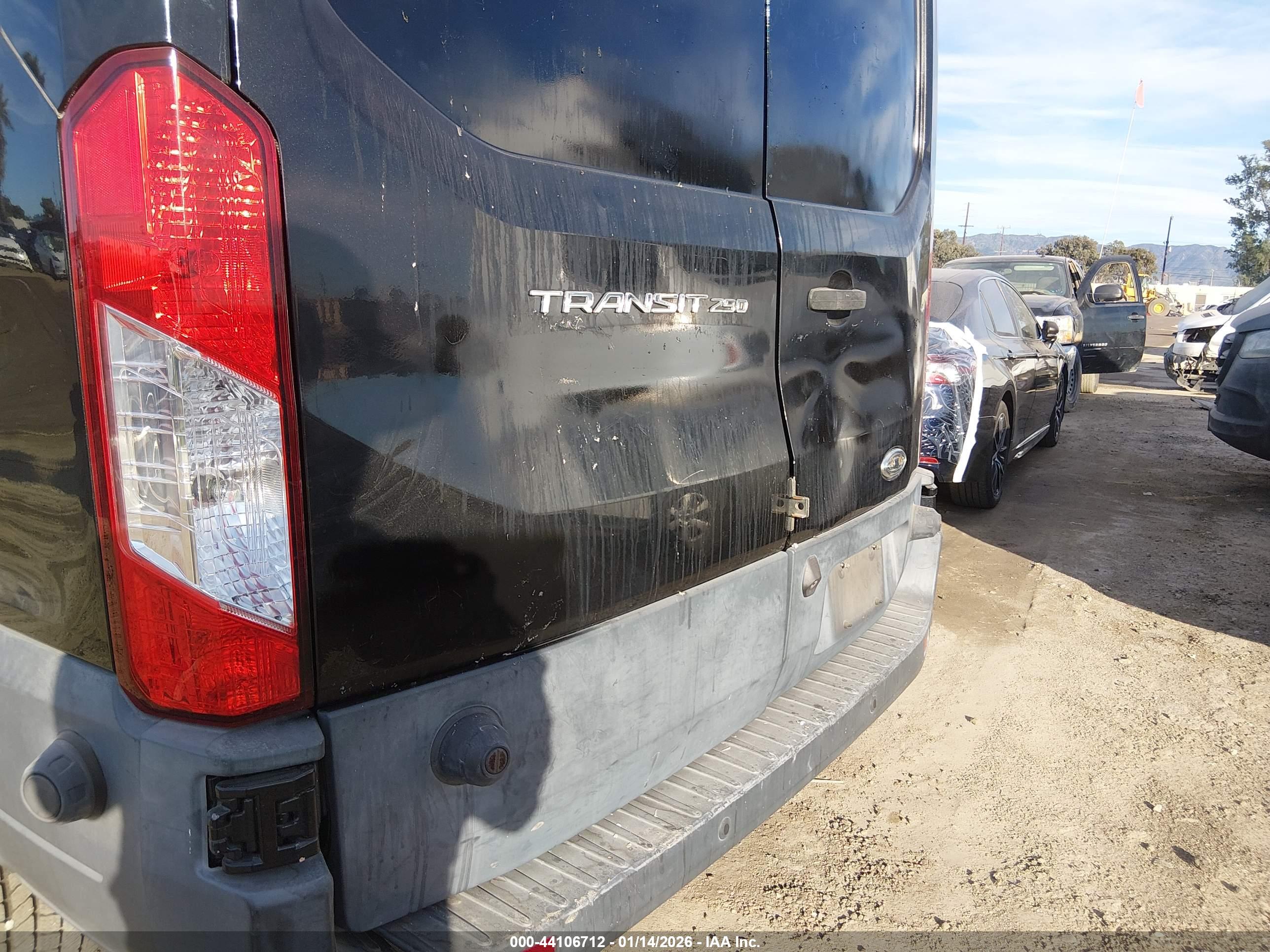 FORD TRANSIT-250 image 6