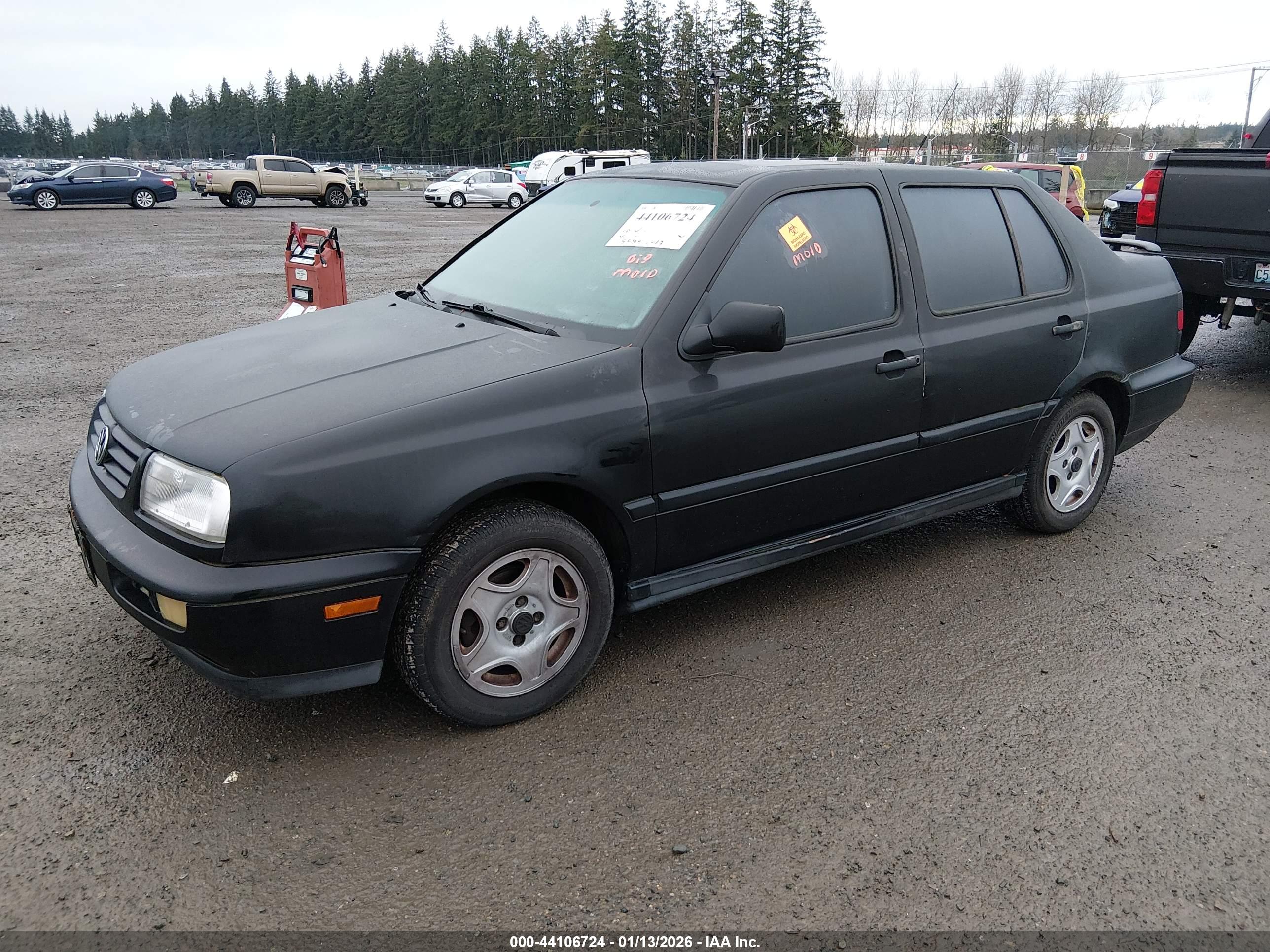 VOLKSWAGEN JETTA image 2