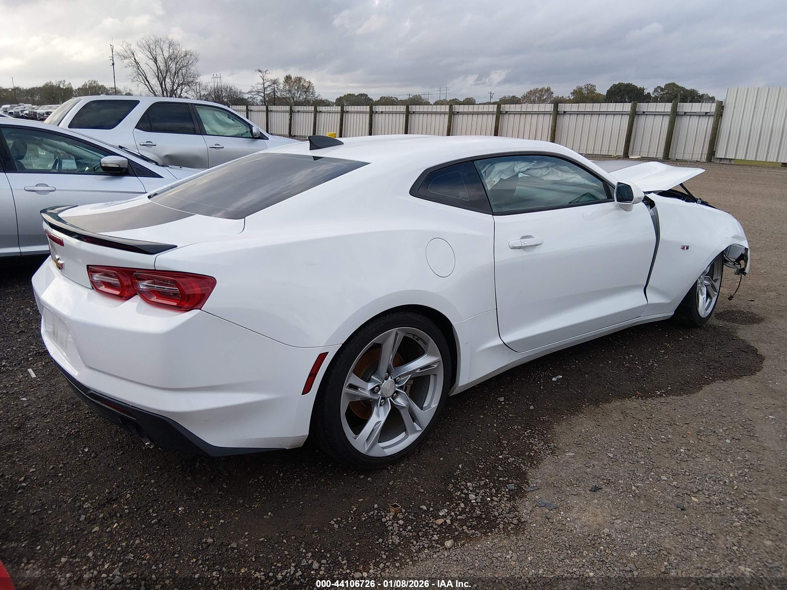 CHEVROLET CAMARO image 4