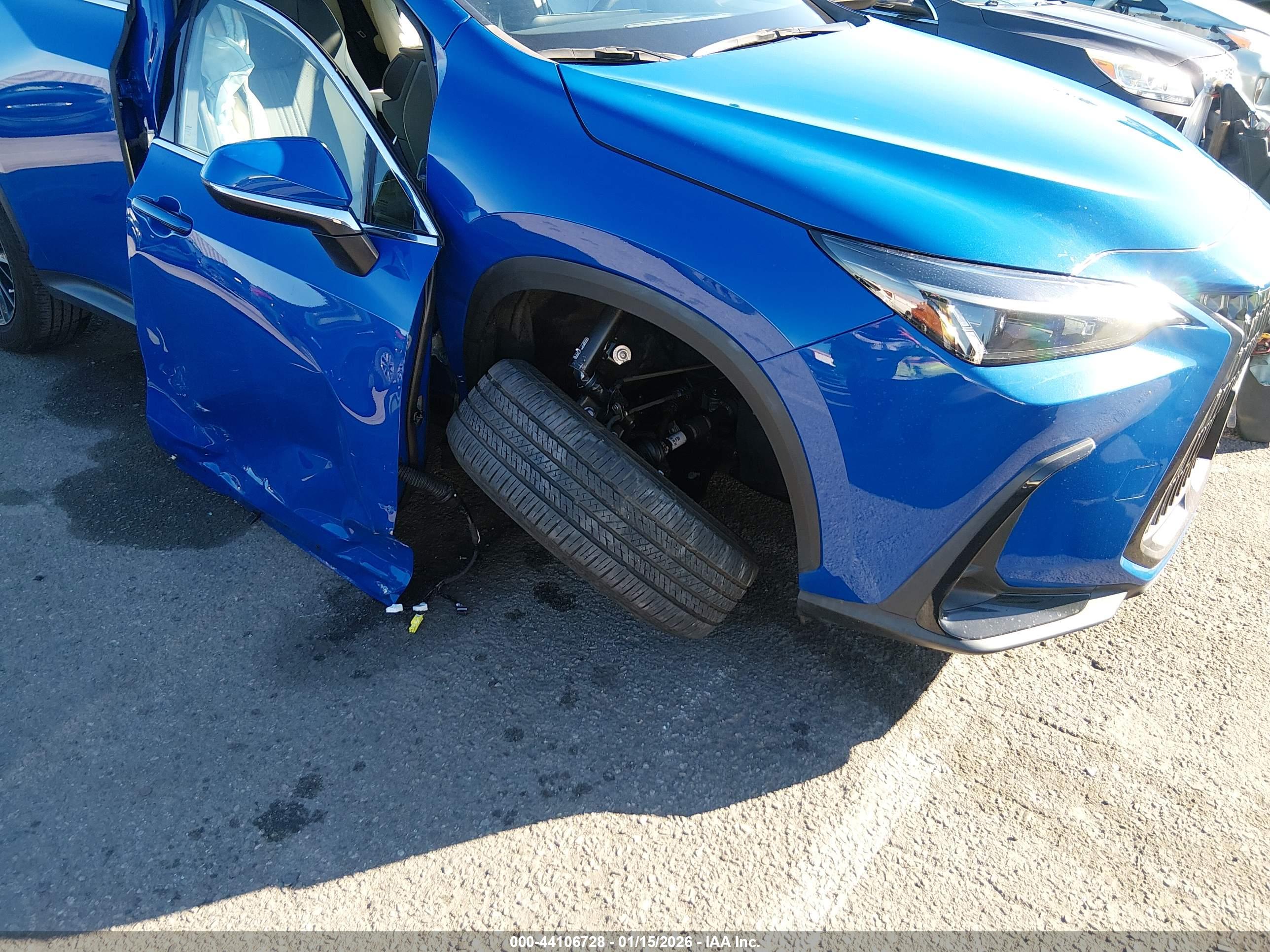 LEXUS NX image 6