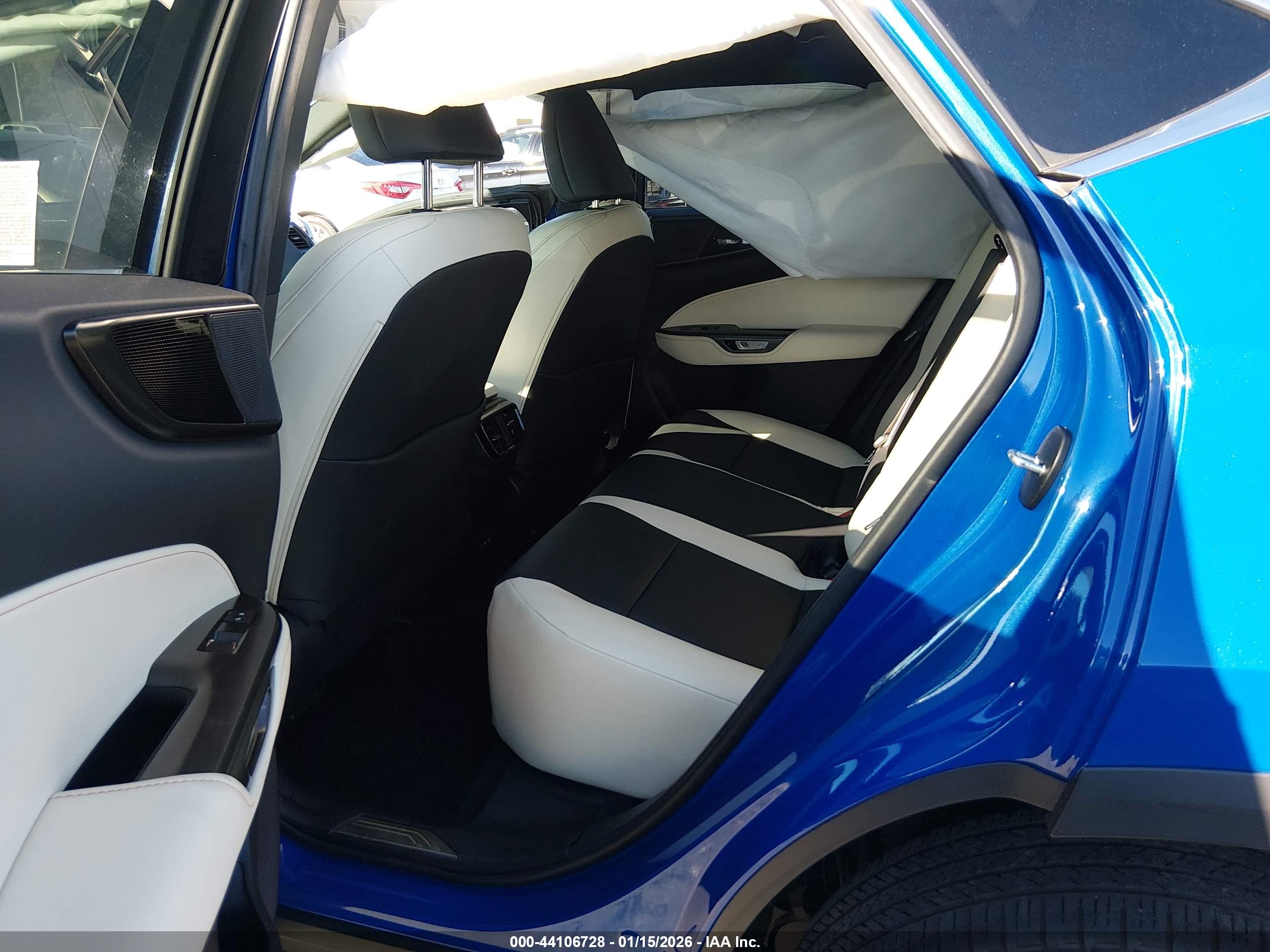 LEXUS NX image 8