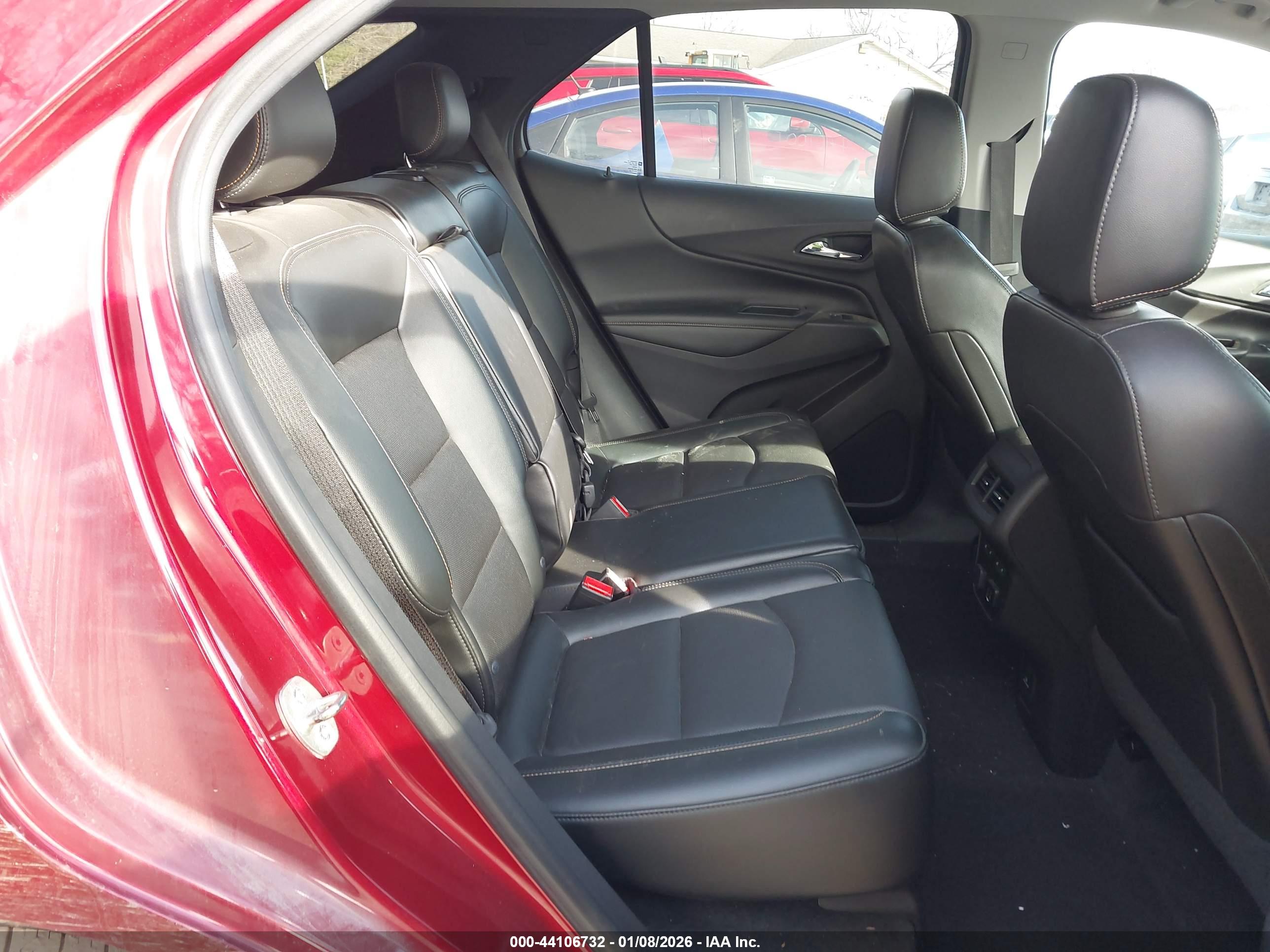 CHEVROLET EQUINOX image 8