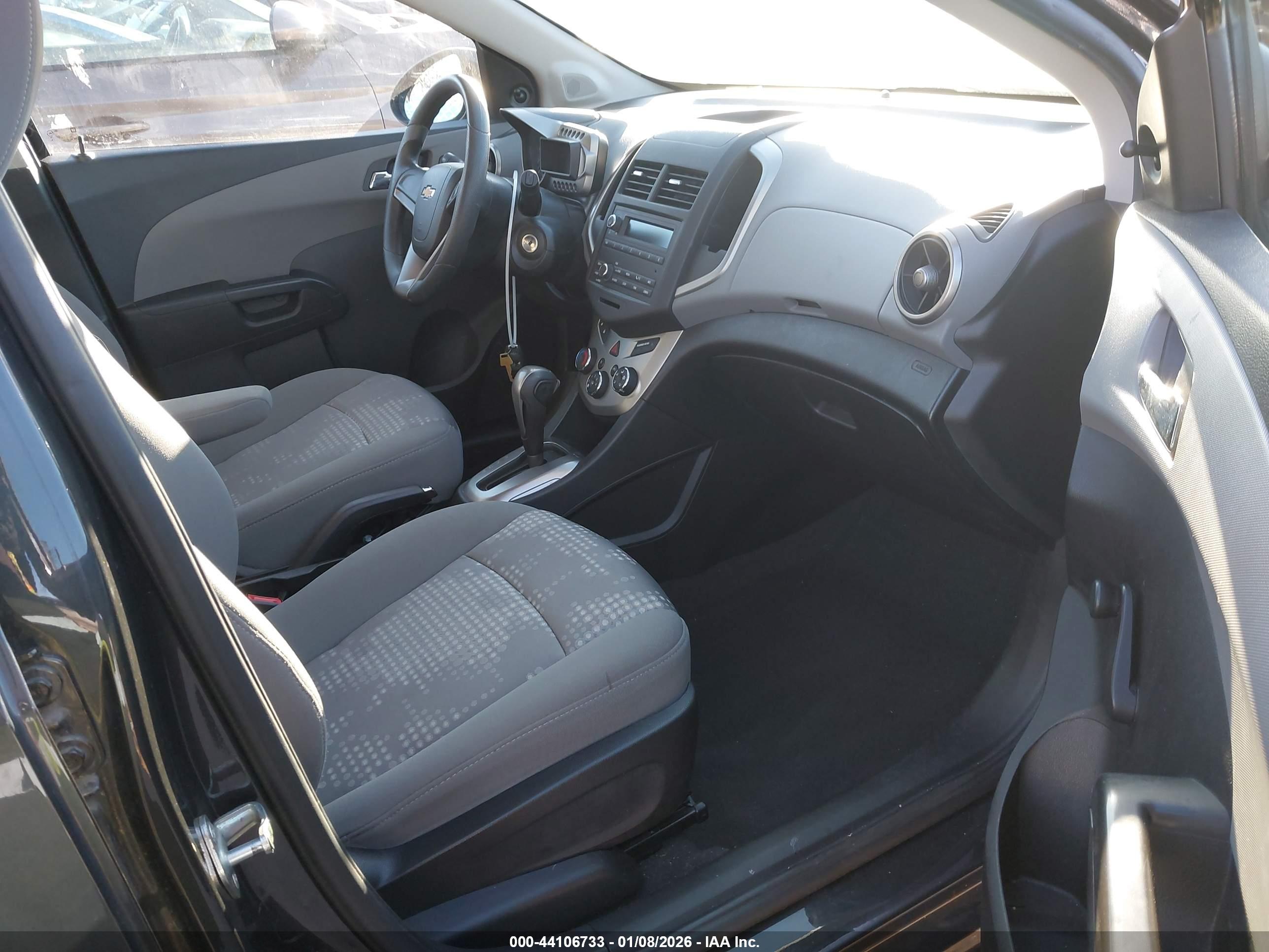 CHEVROLET SONIC image 5