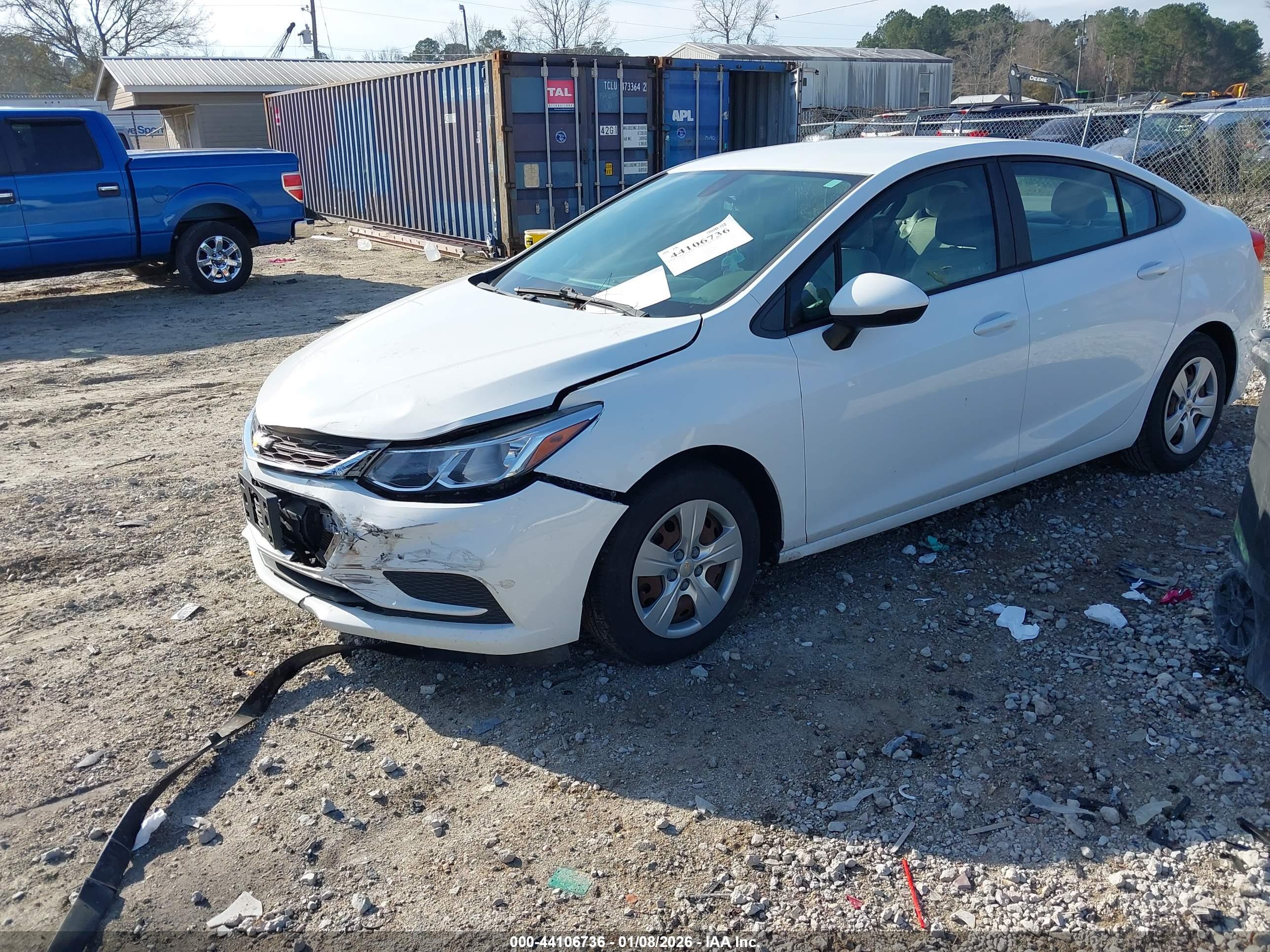 CHEVROLET CRUZE image 2