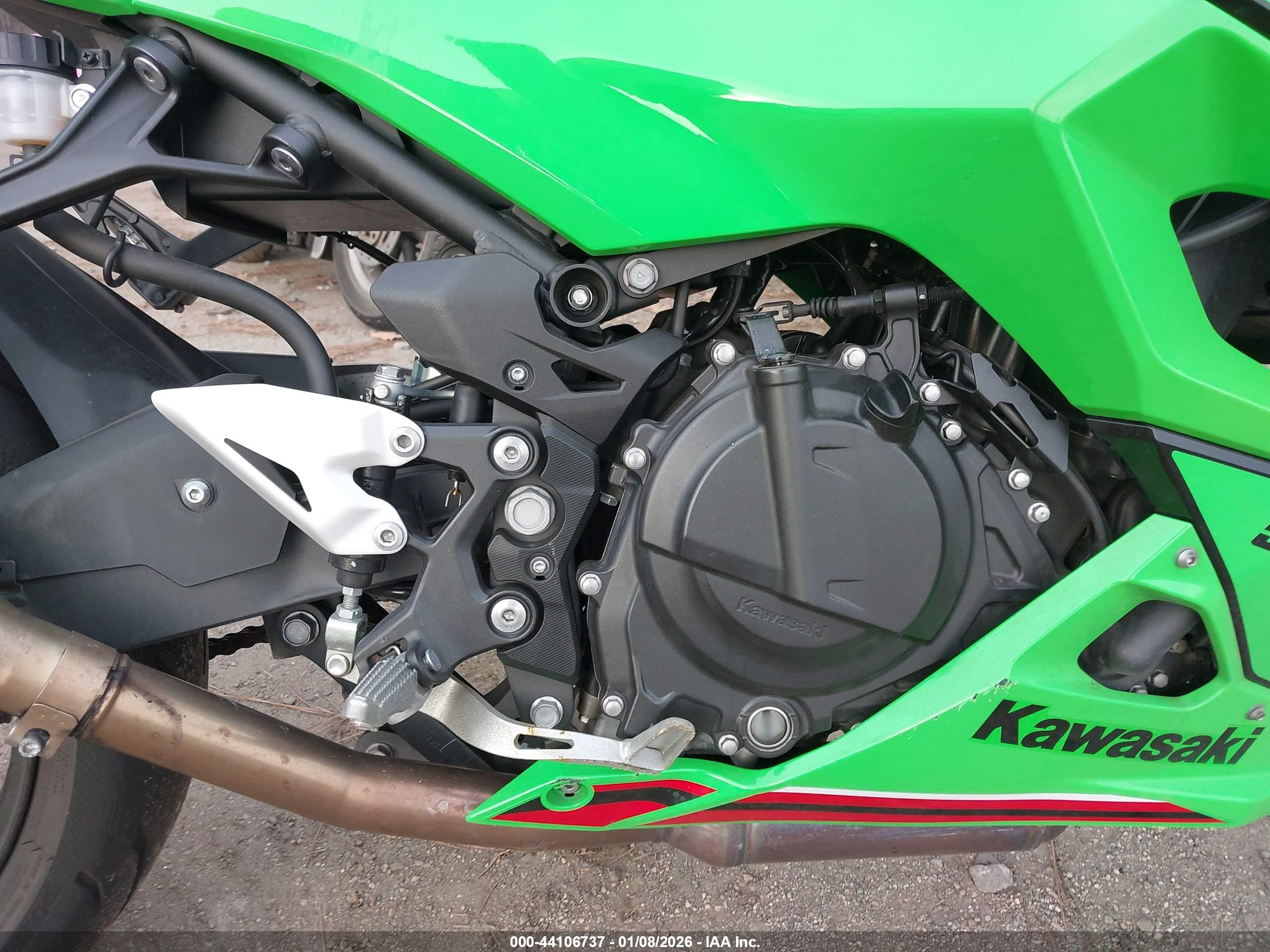 KAWASAKI EX500 image 8