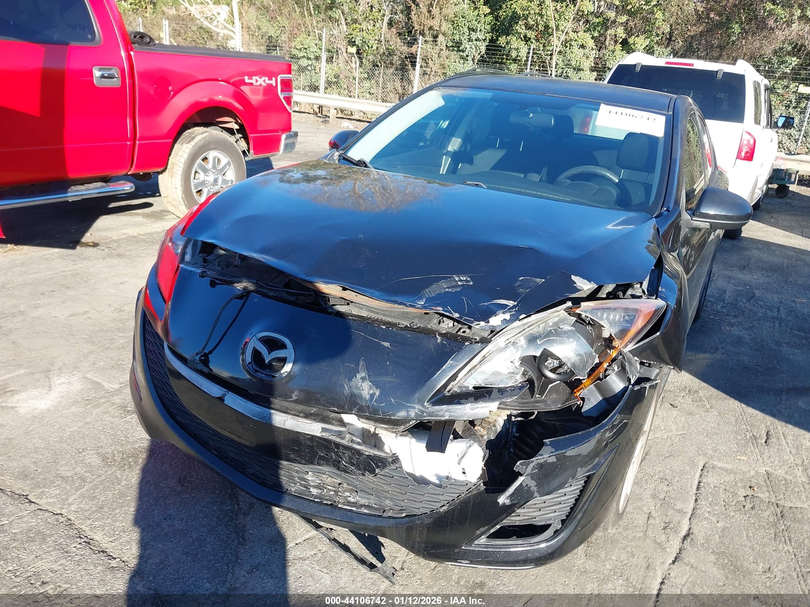 MAZDA MAZDA3 image 6
