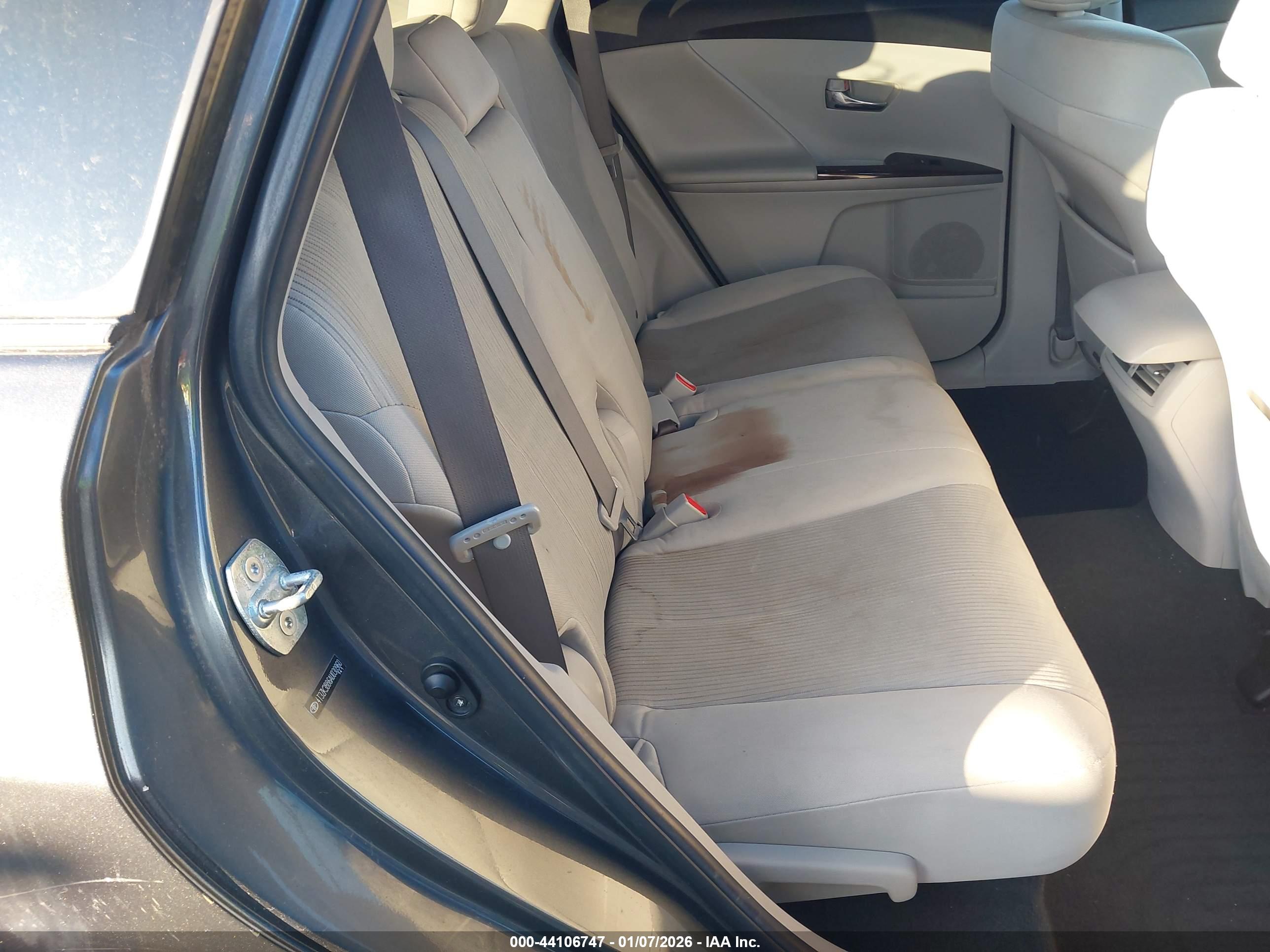 TOYOTA VENZA image 8