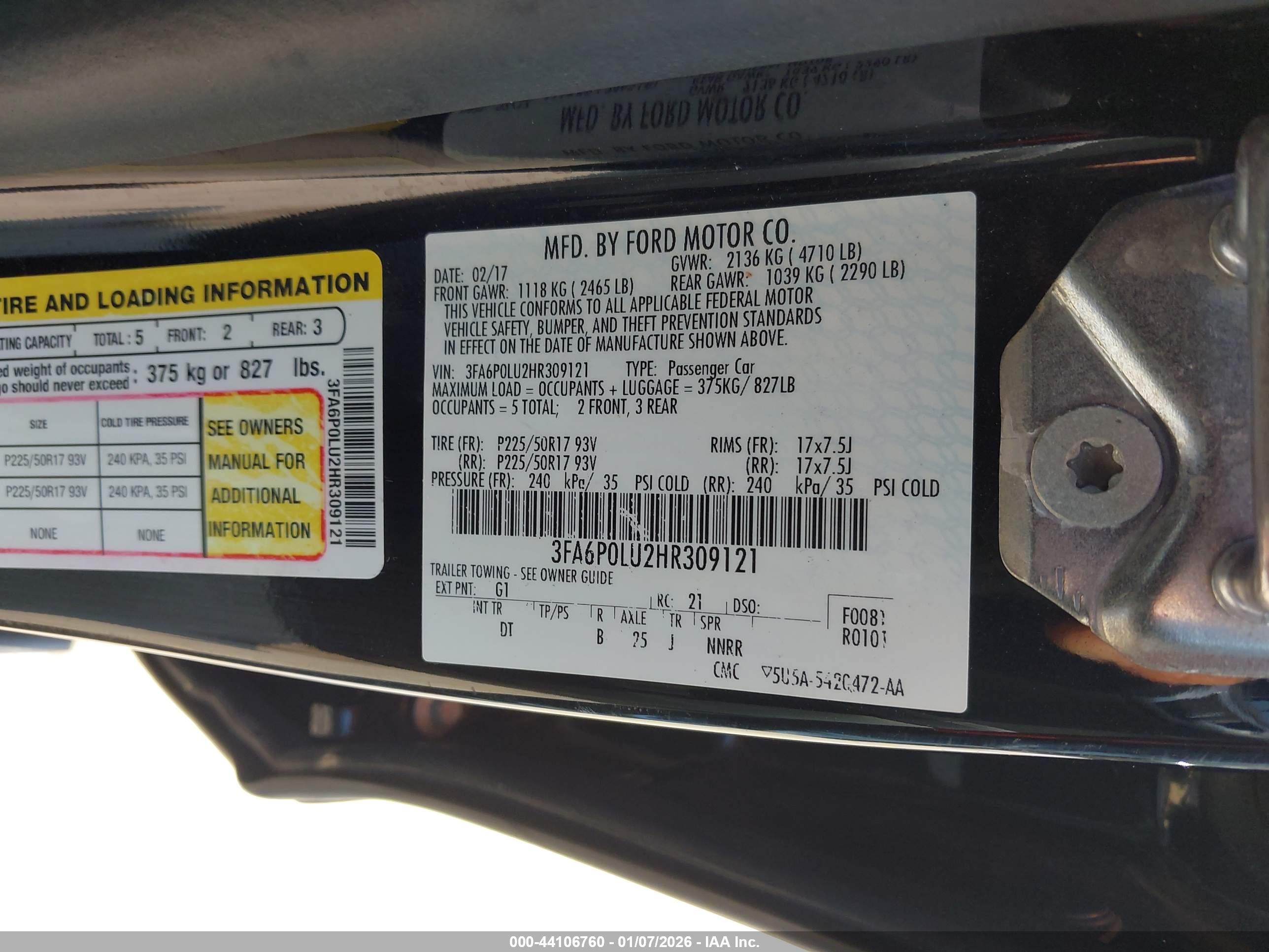 FORD FUSION image 9