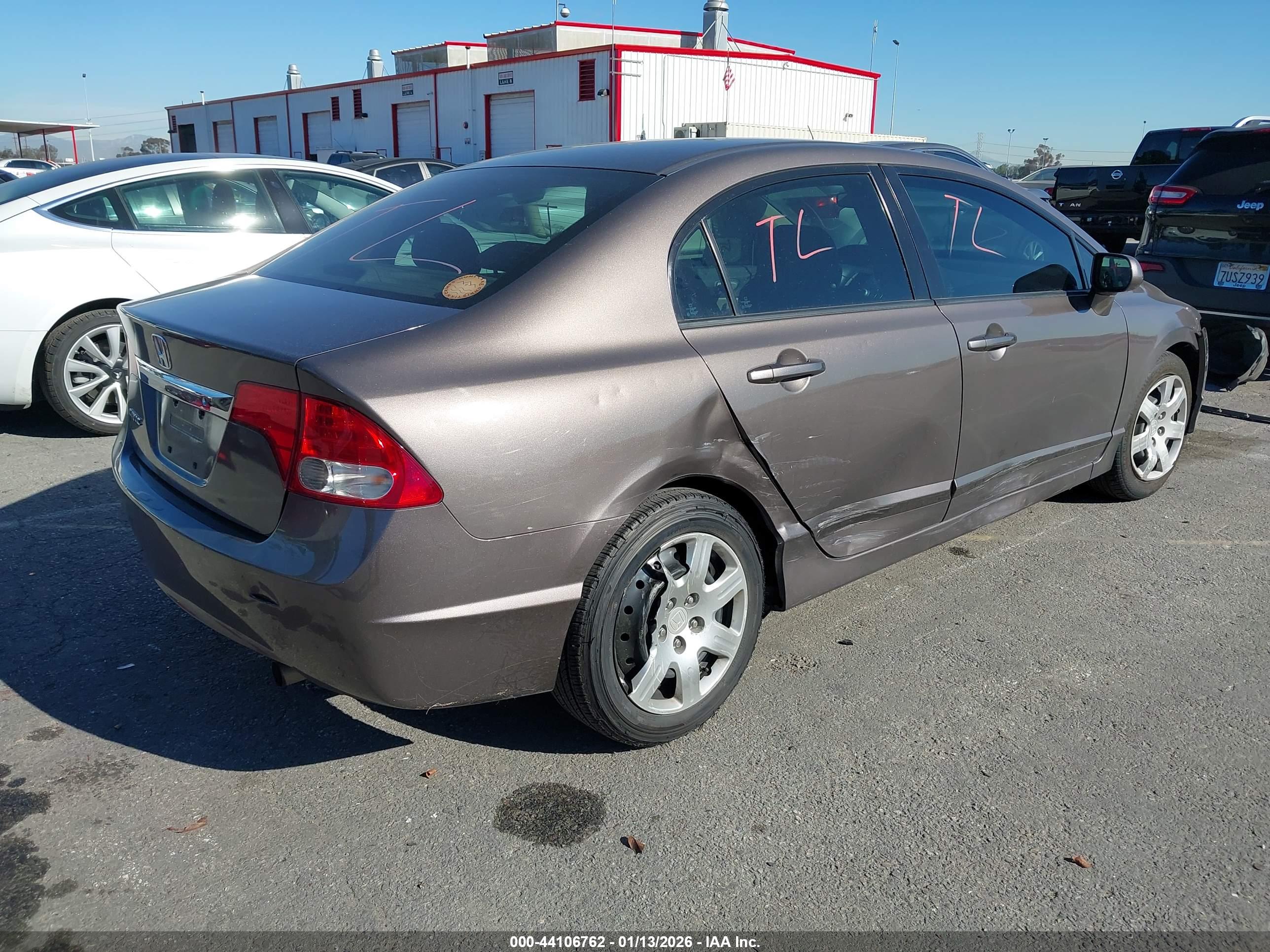 HONDA CIVIC image 4