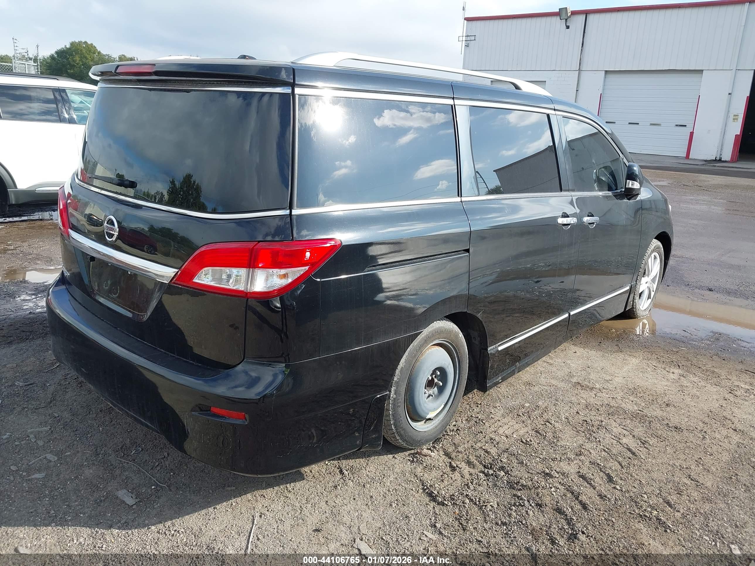 NISSAN QUEST image 4