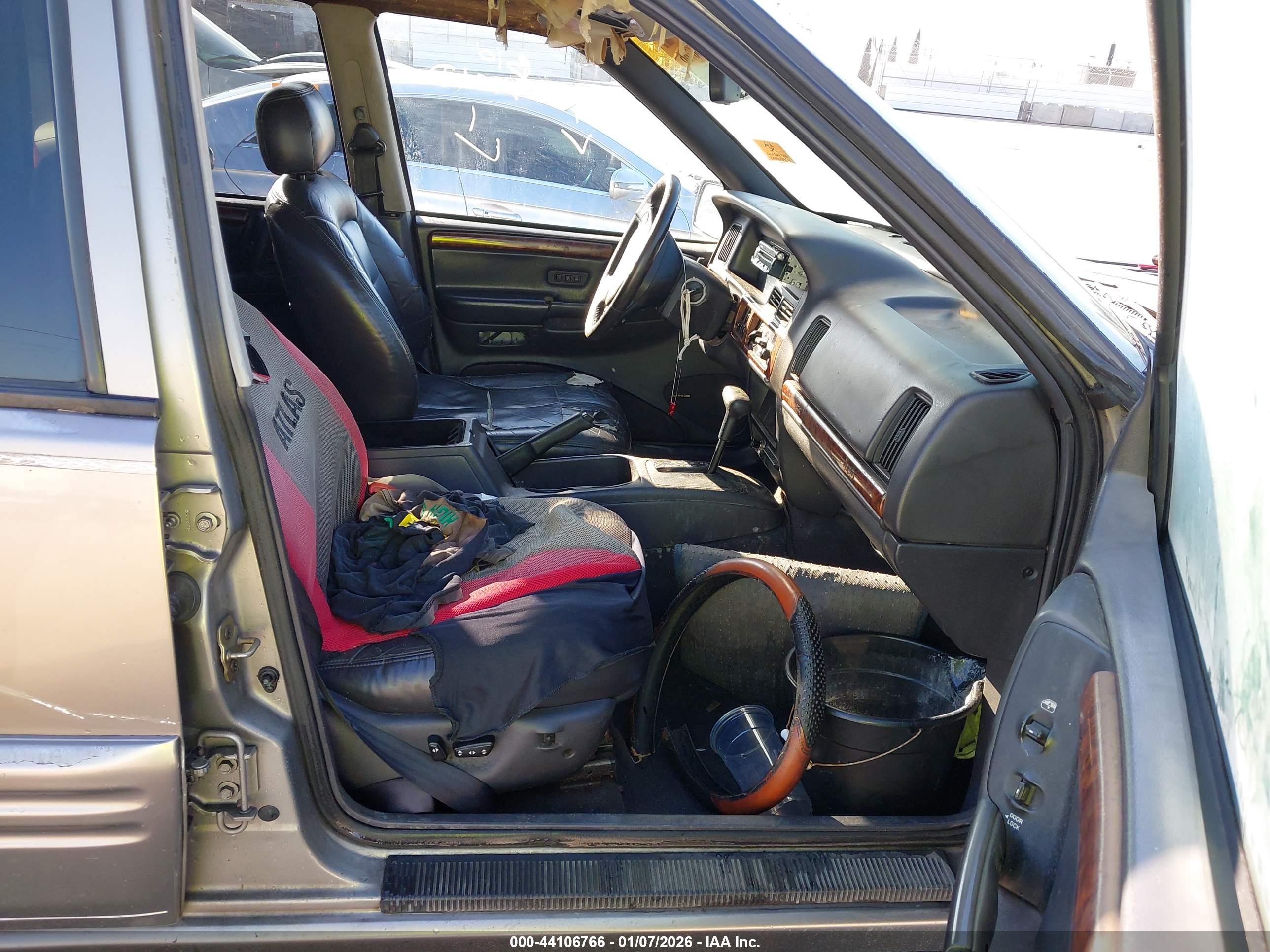 JEEP GRAND image 5