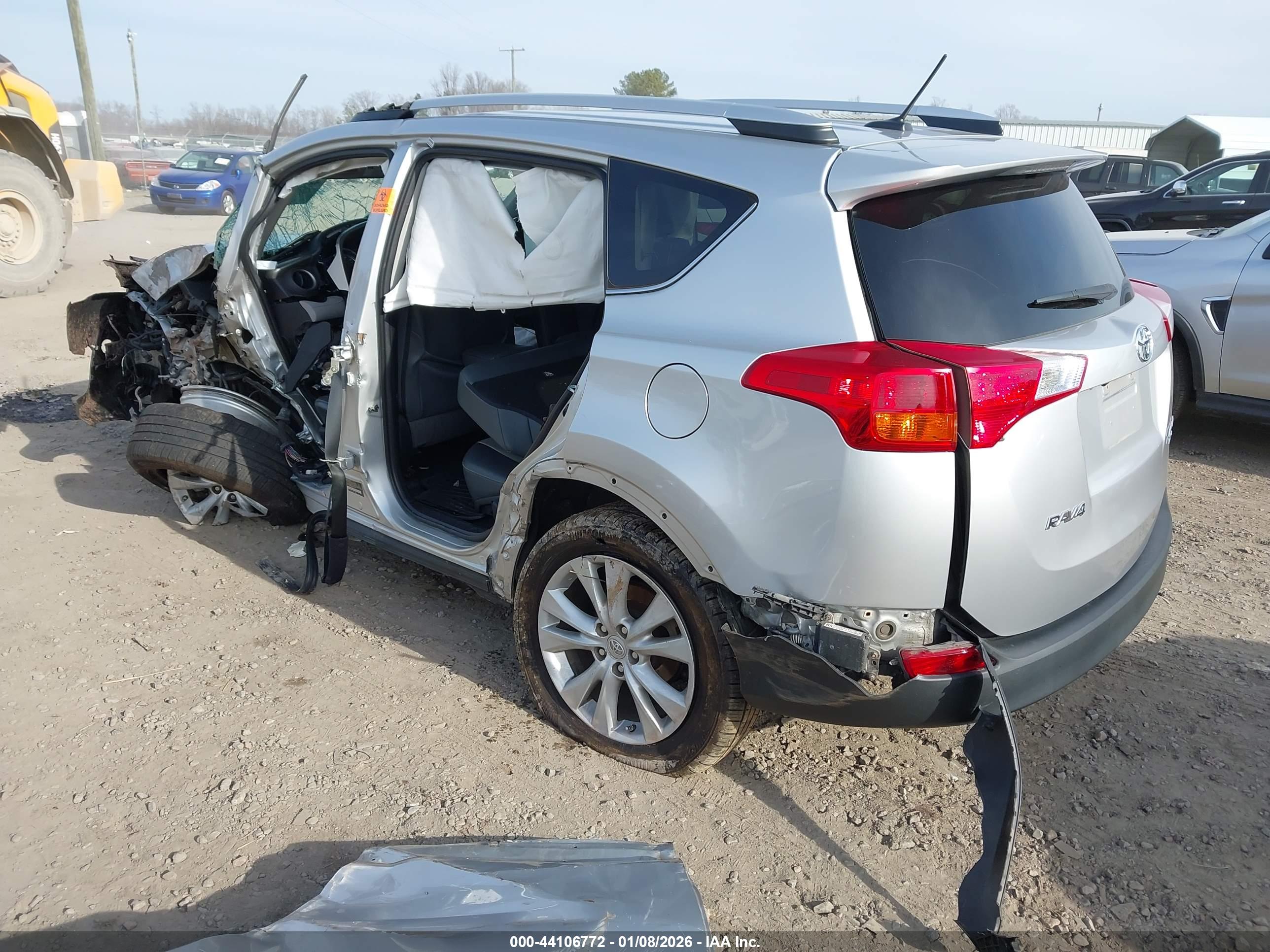 TOYOTA RAV4 image 3