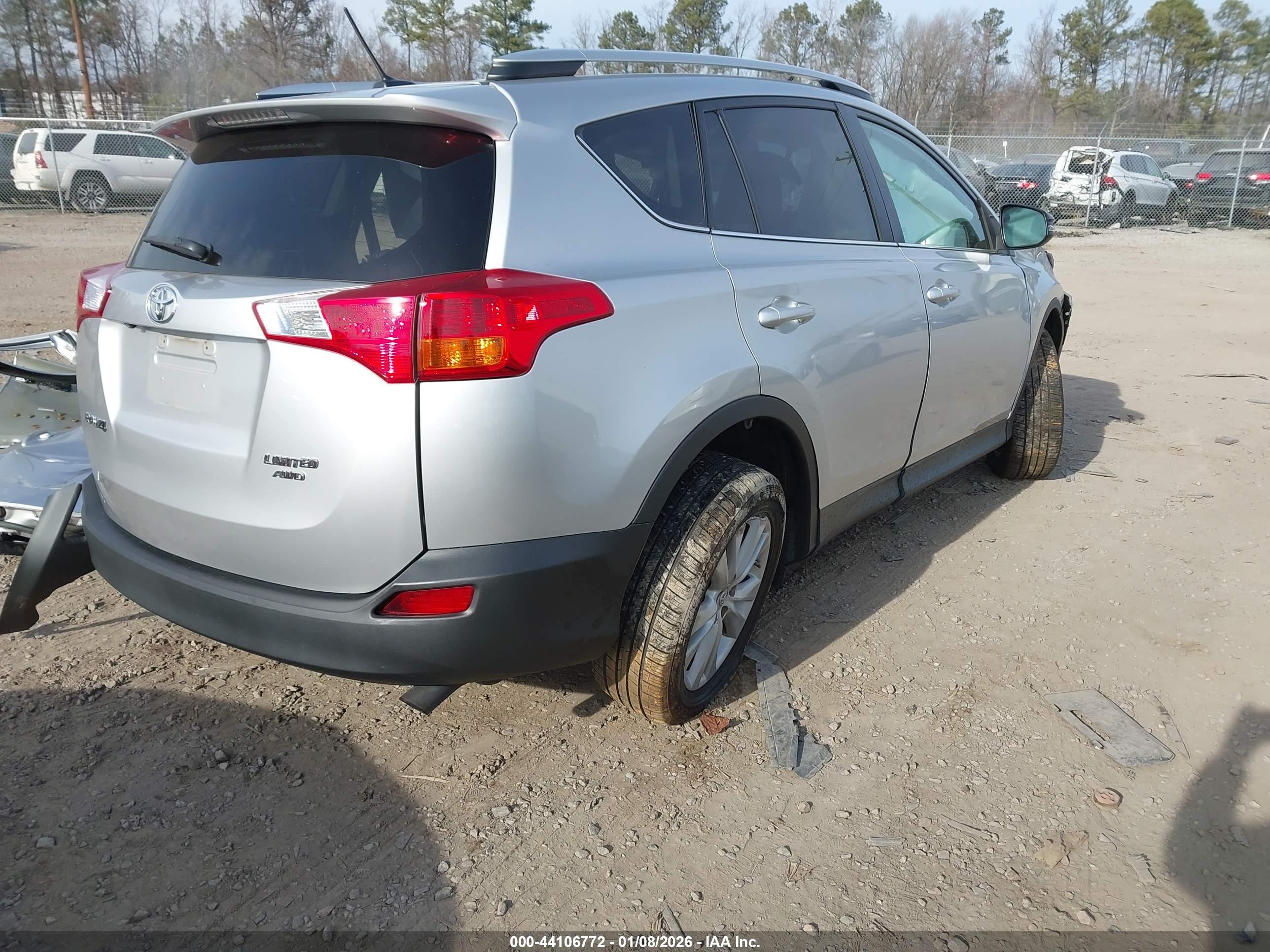 TOYOTA RAV4 image 4