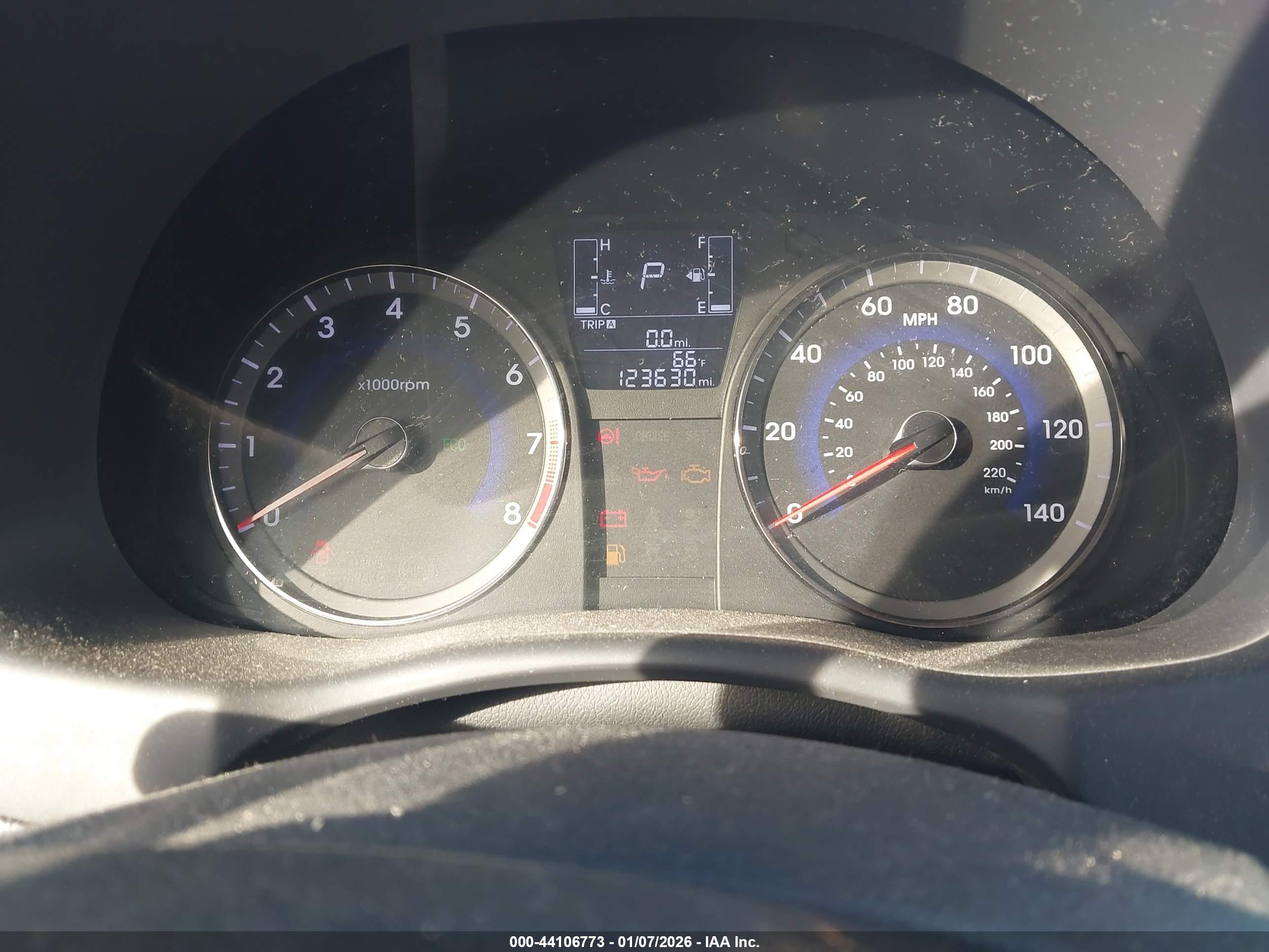 HYUNDAI ACCENT image 7