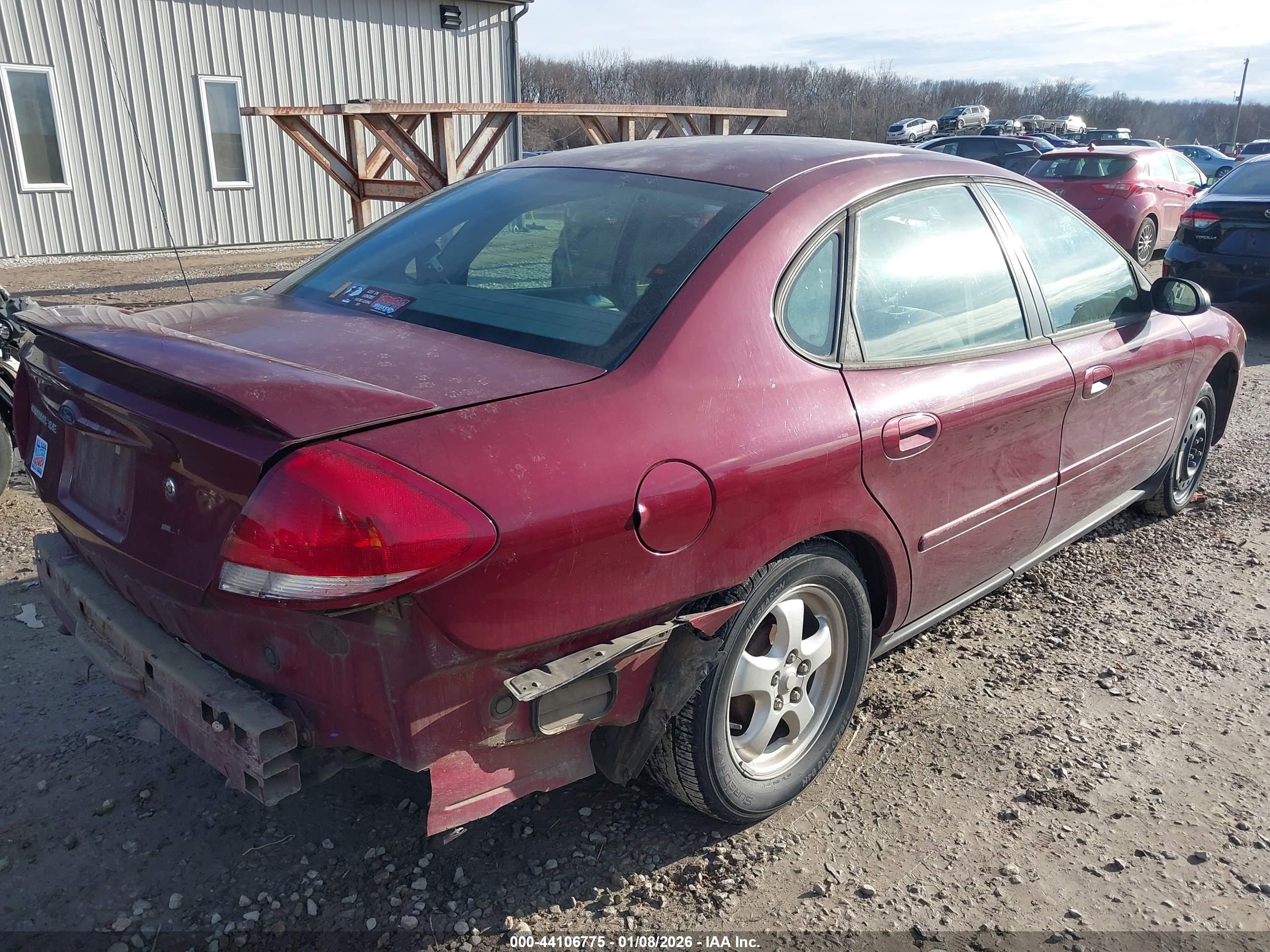 FORD TAURUS image 4