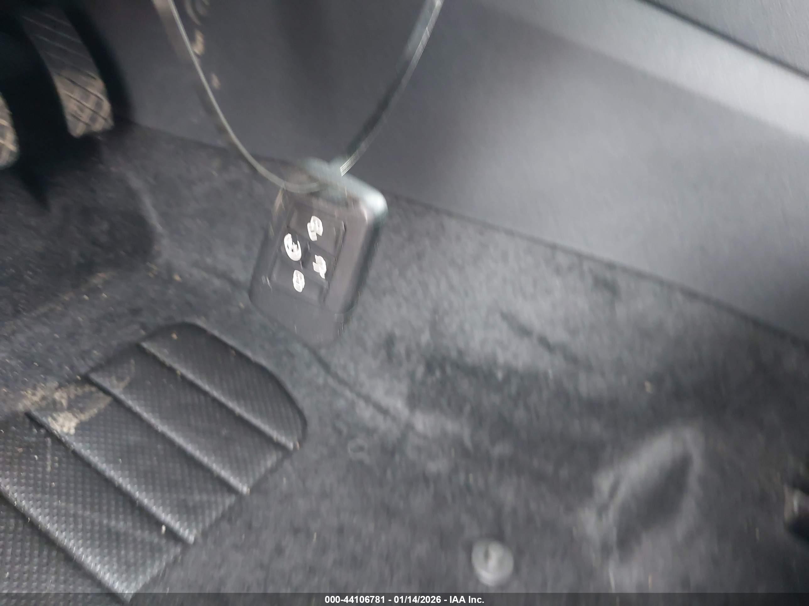 VOLKSWAGEN JETTA image 11