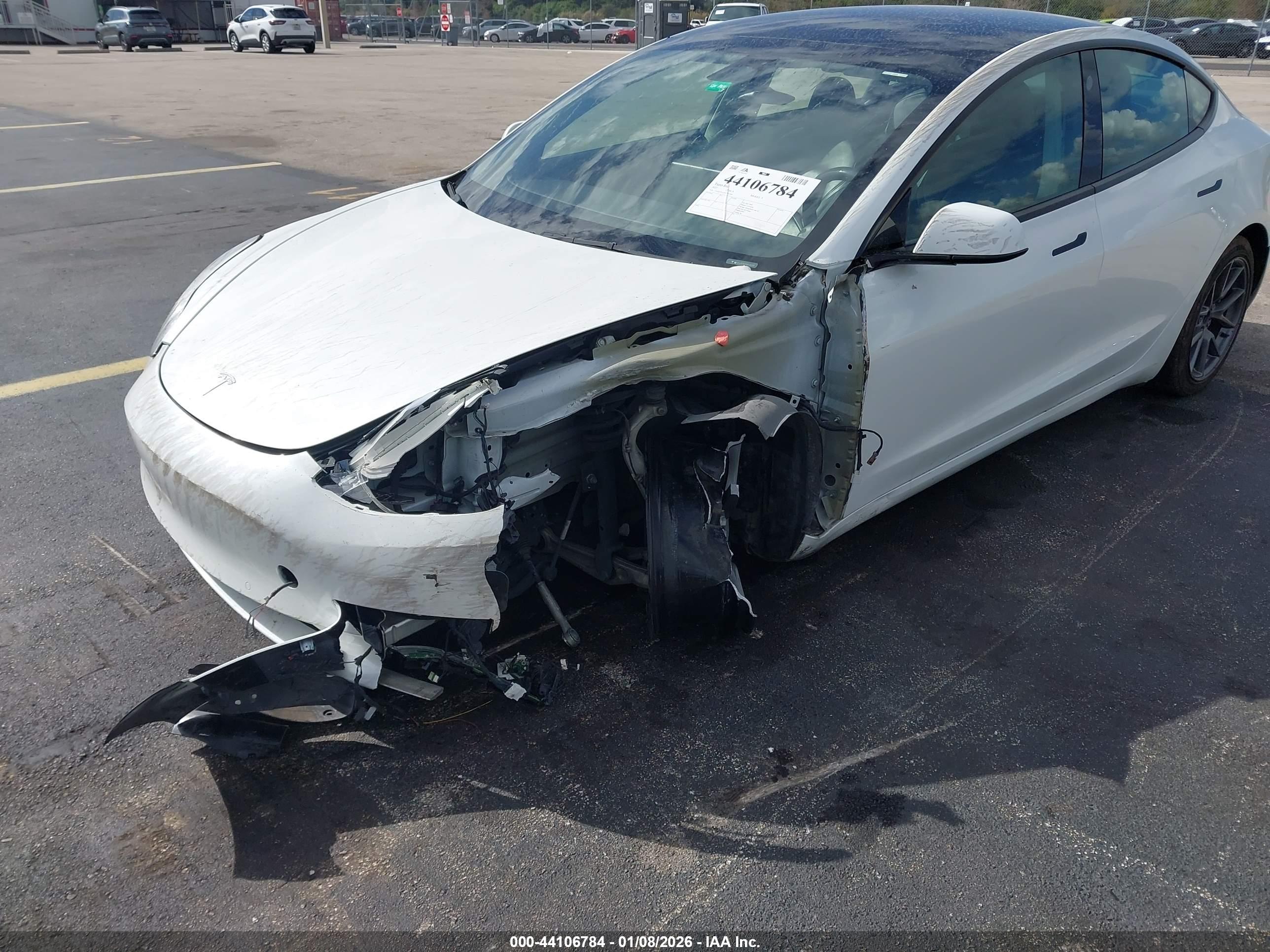TESLA MODEL image 6