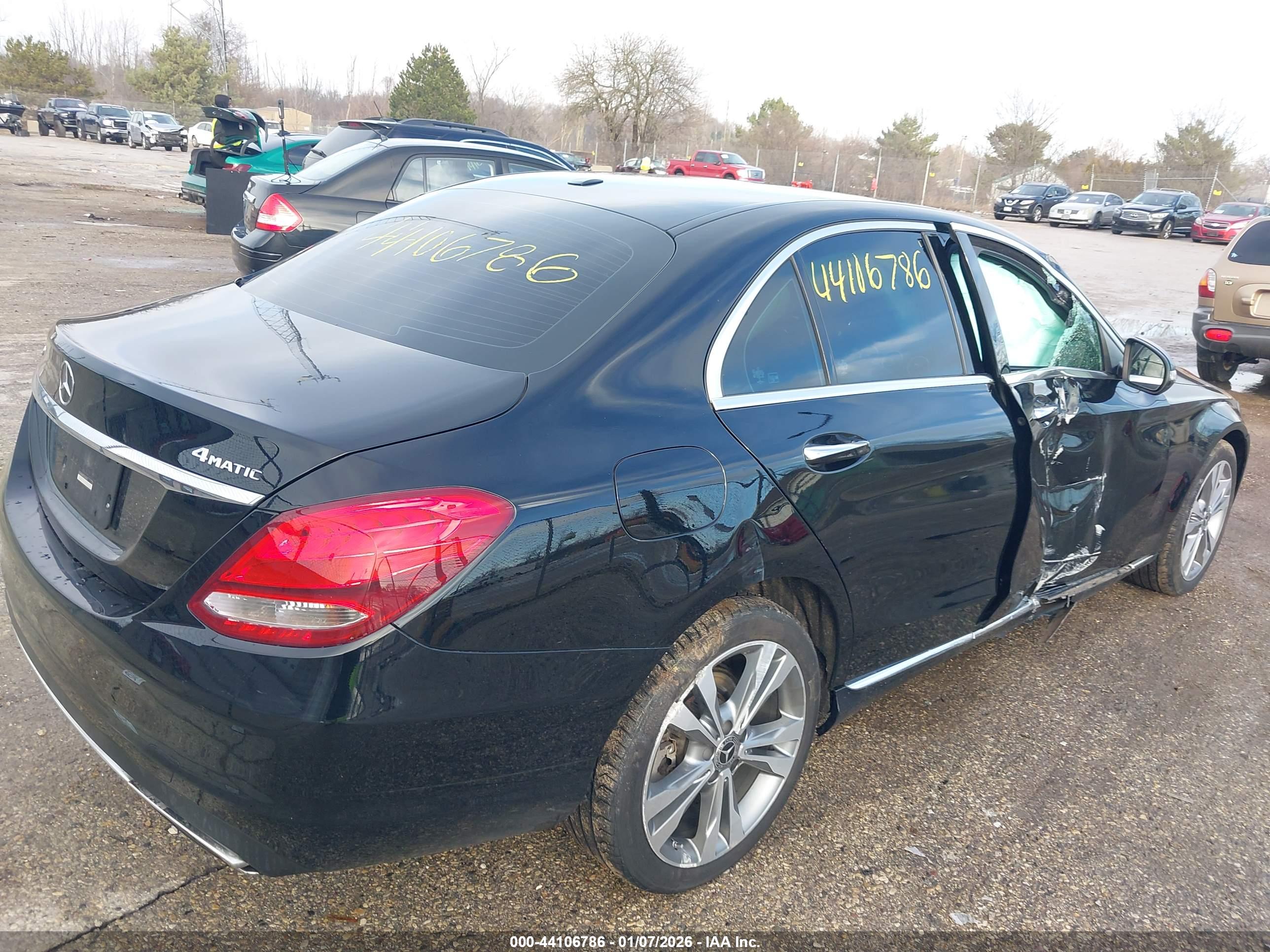 MERCEDES-BENZ C image 4