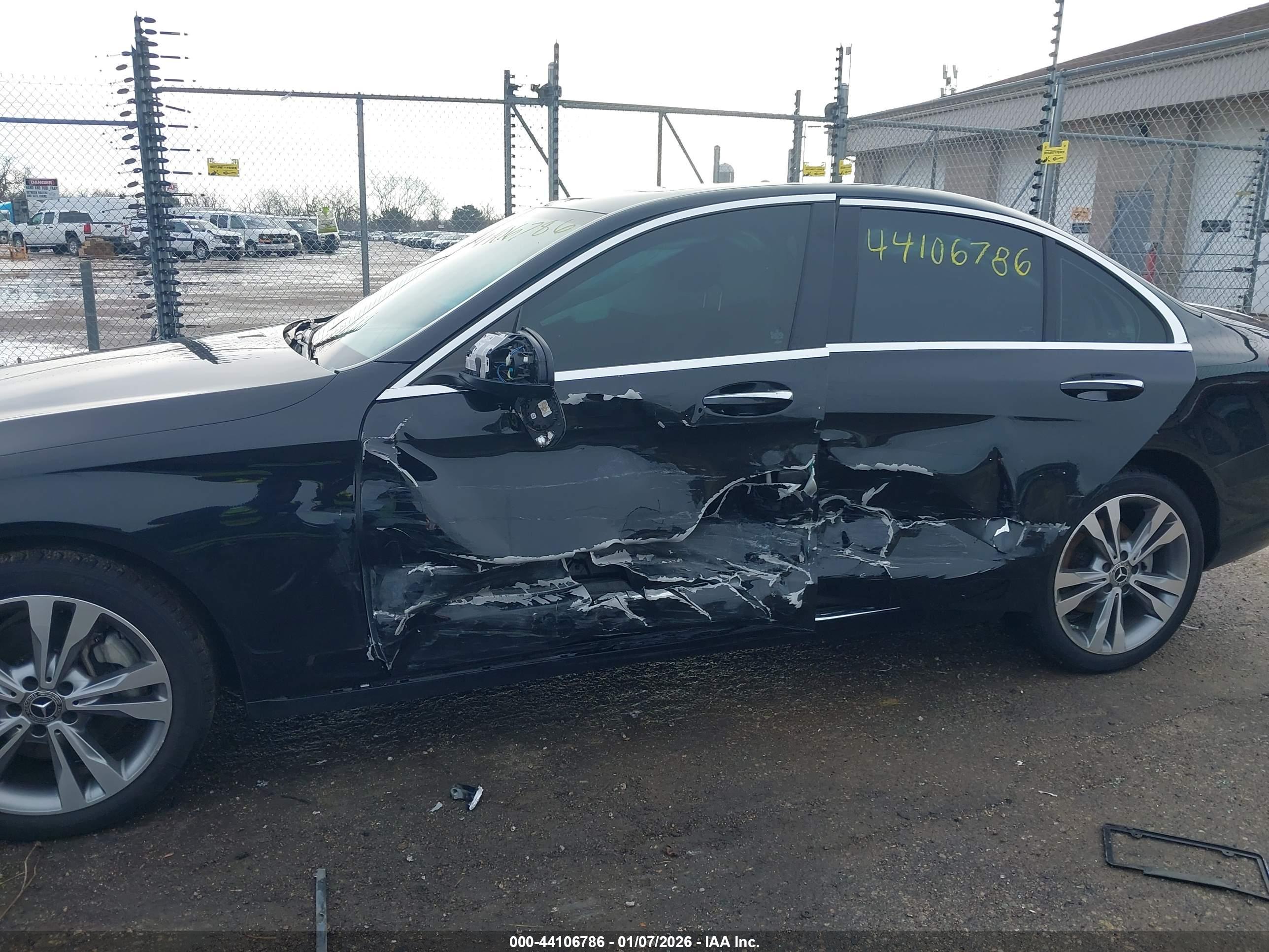 MERCEDES-BENZ C image 6