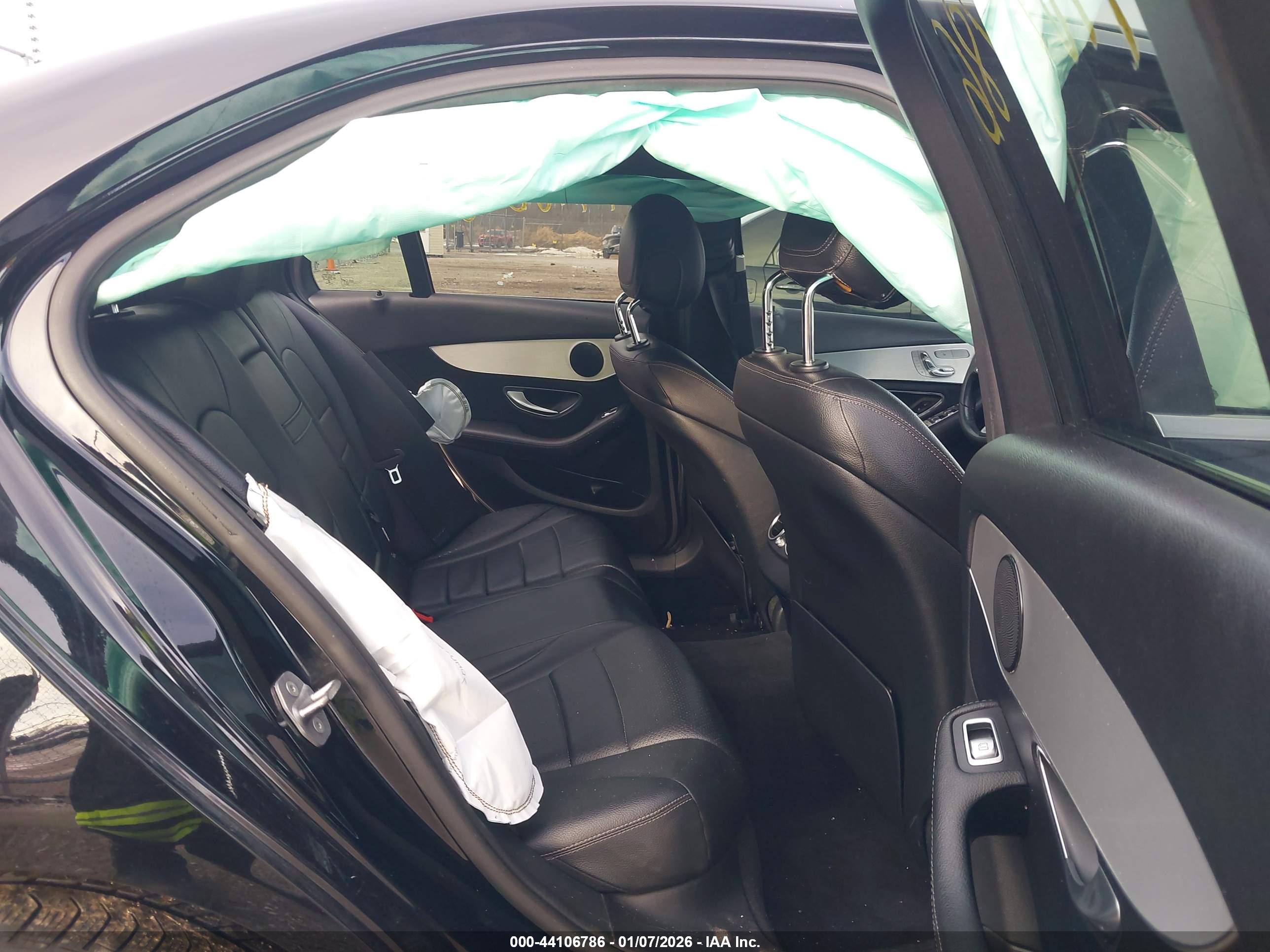MERCEDES-BENZ C image 8