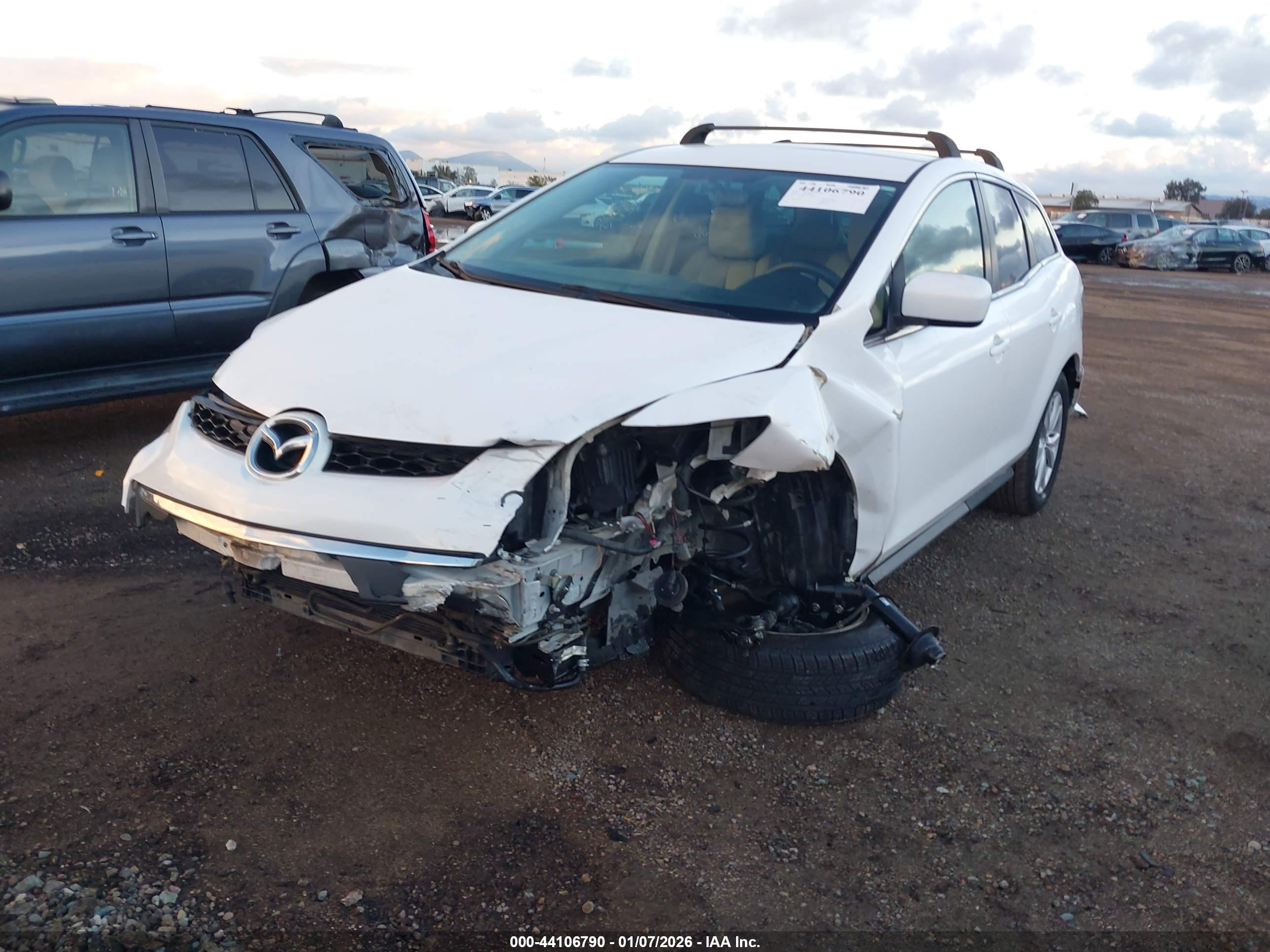 MAZDA CX-7 image 2