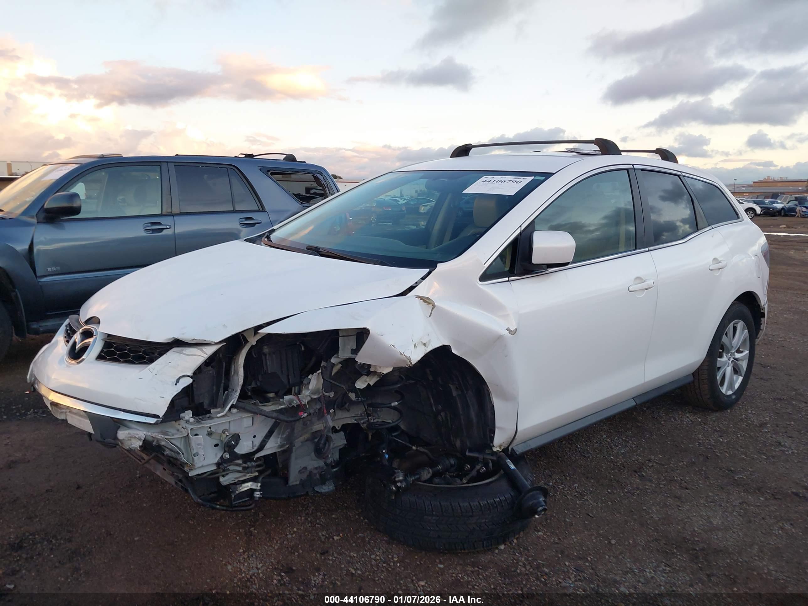 MAZDA CX-7 image 6