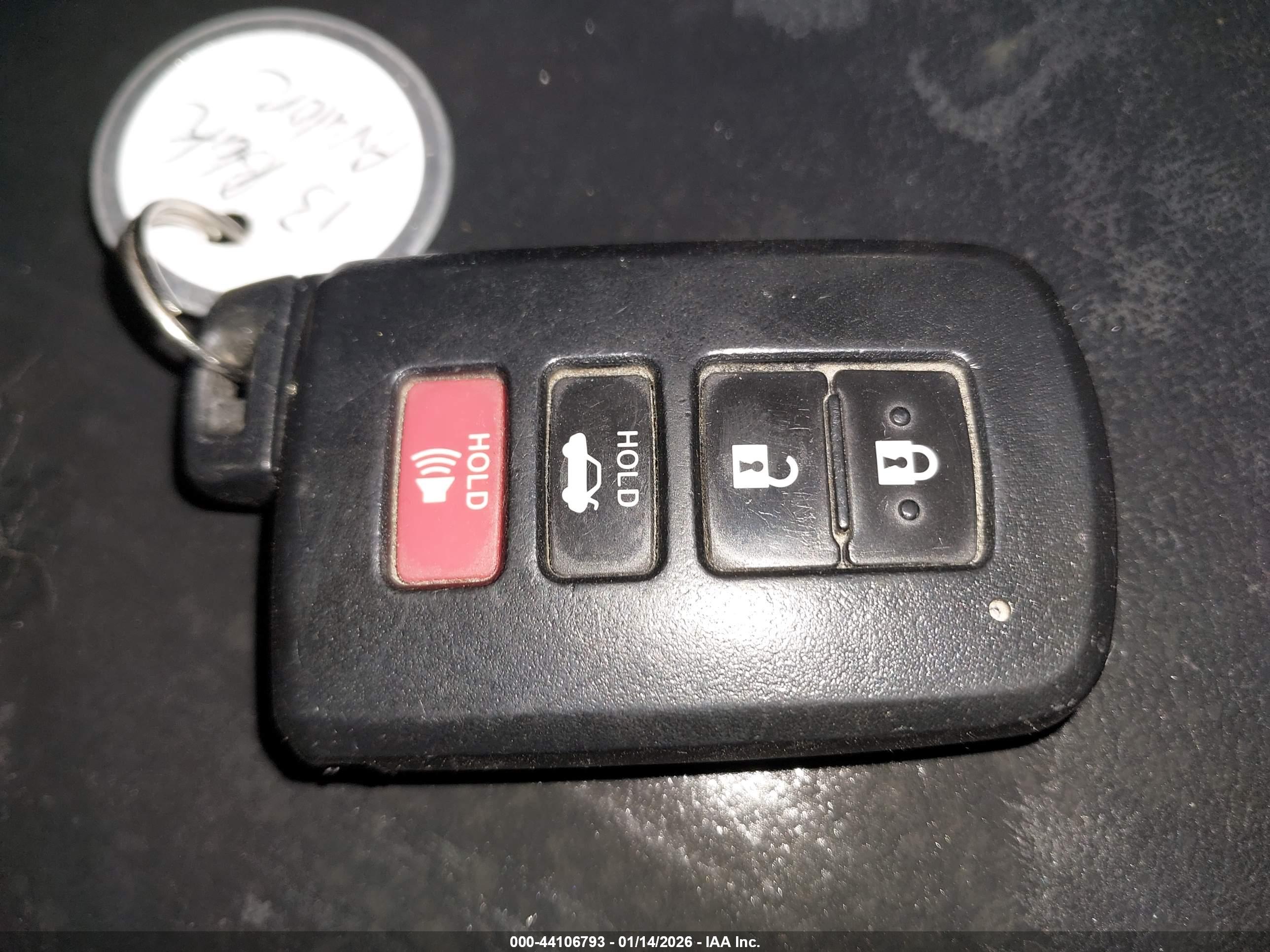 TOYOTA AVALON image 11