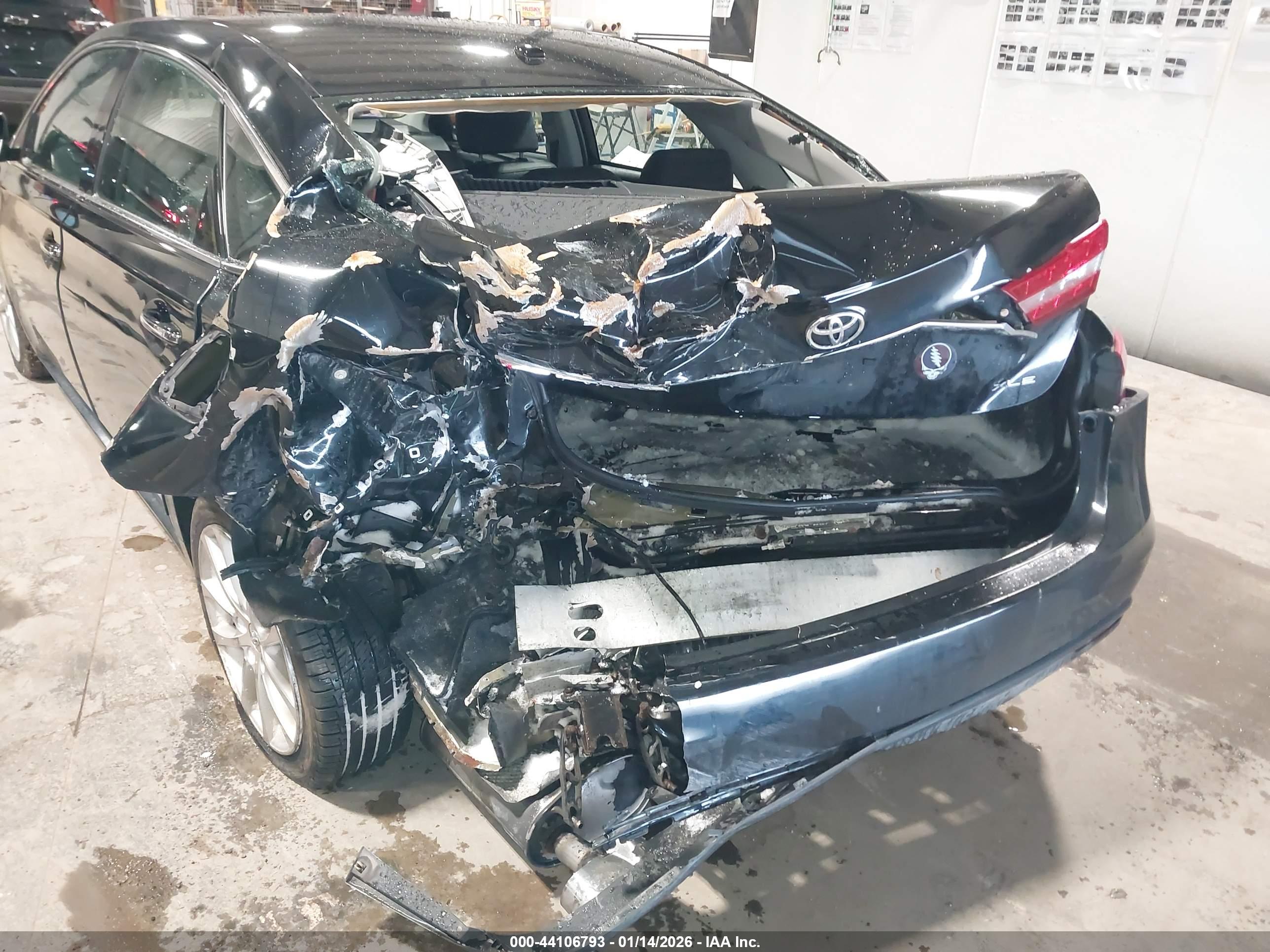 TOYOTA AVALON image 6