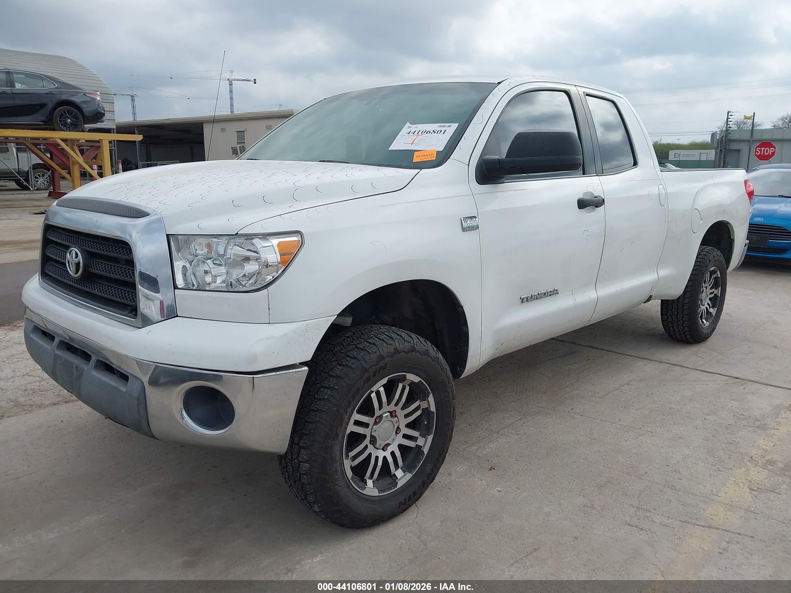 TOYOTA TUNDRA image 2
