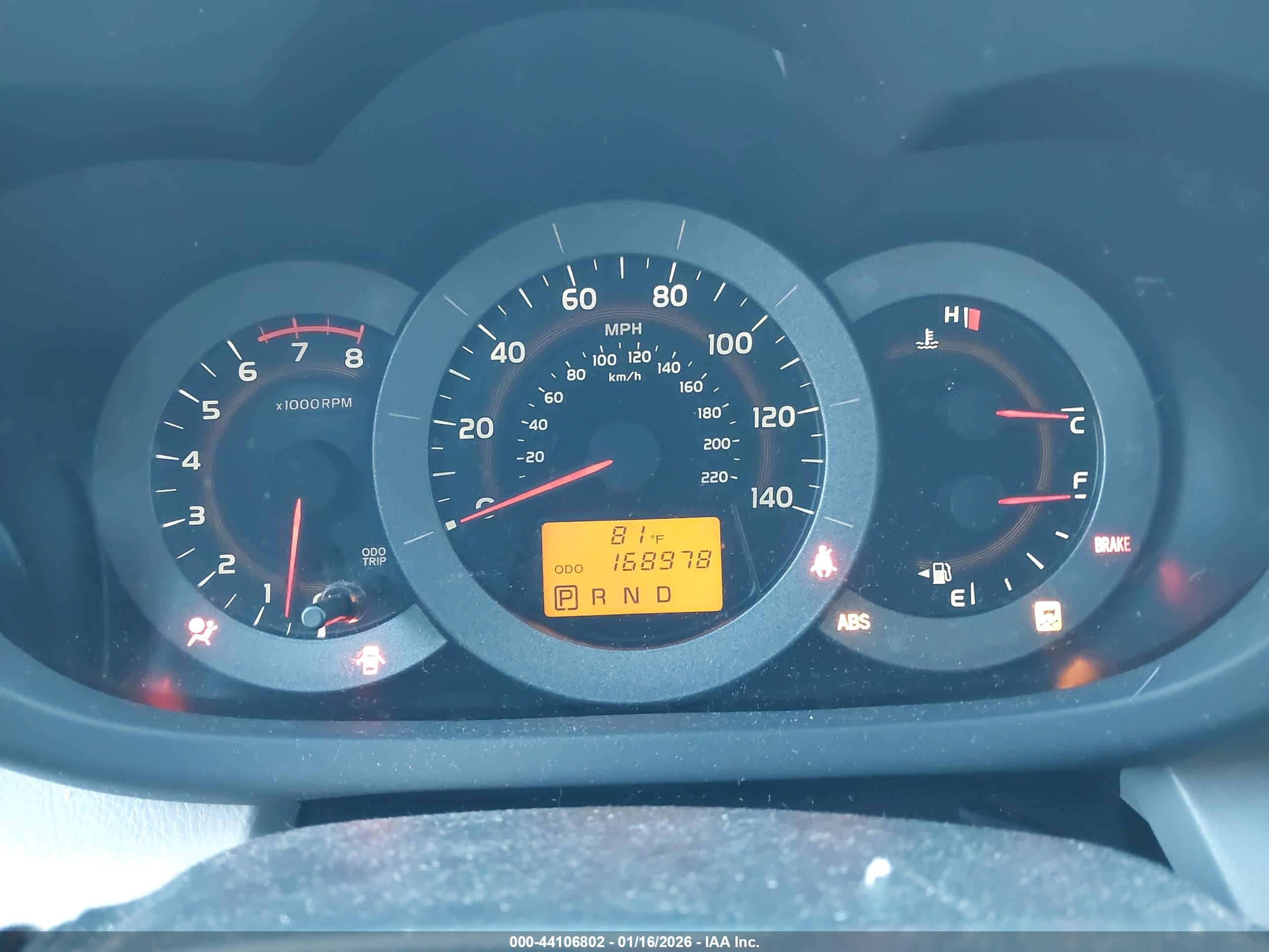 TOYOTA RAV4 image 7