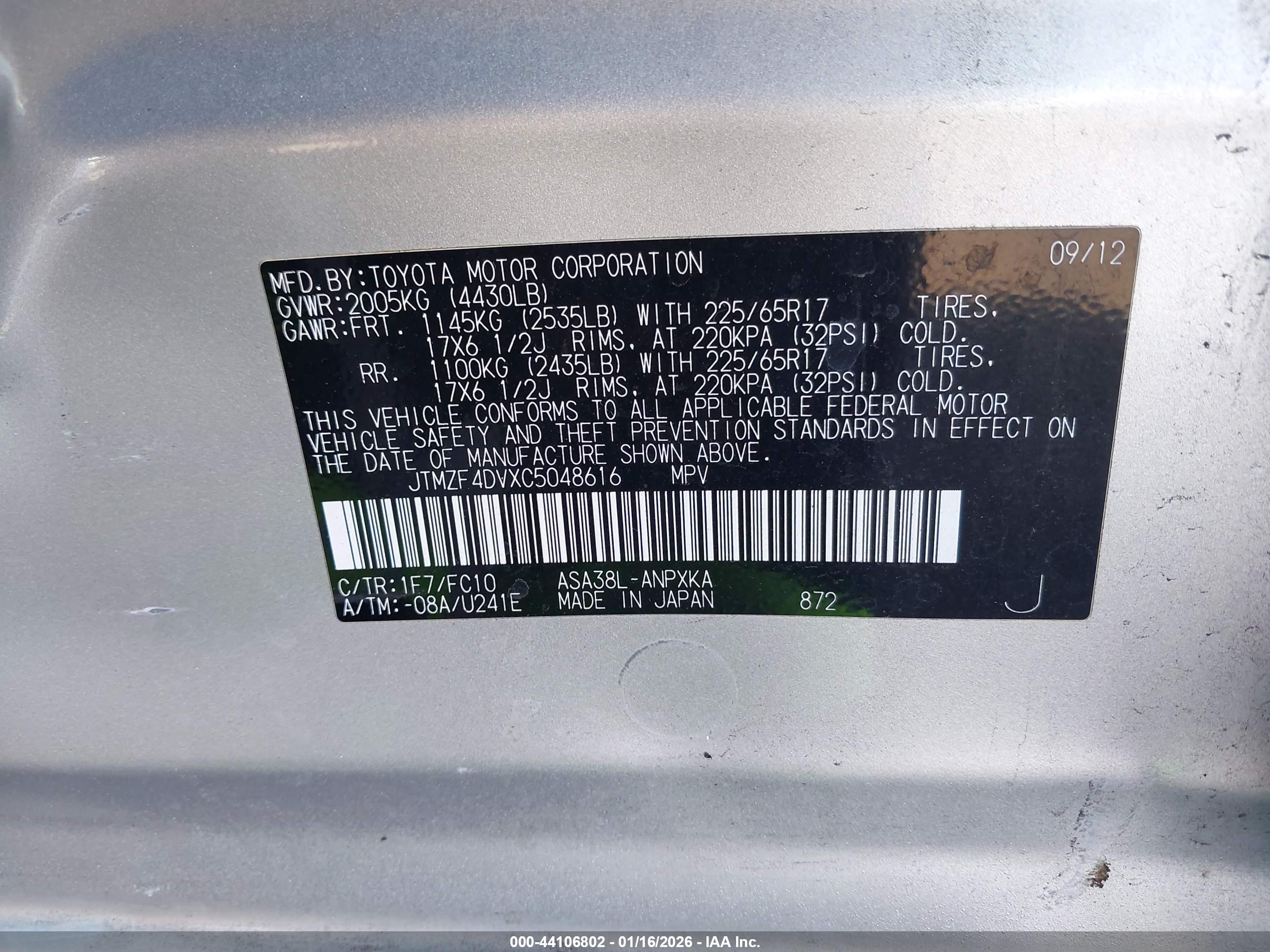 TOYOTA RAV4 image 9