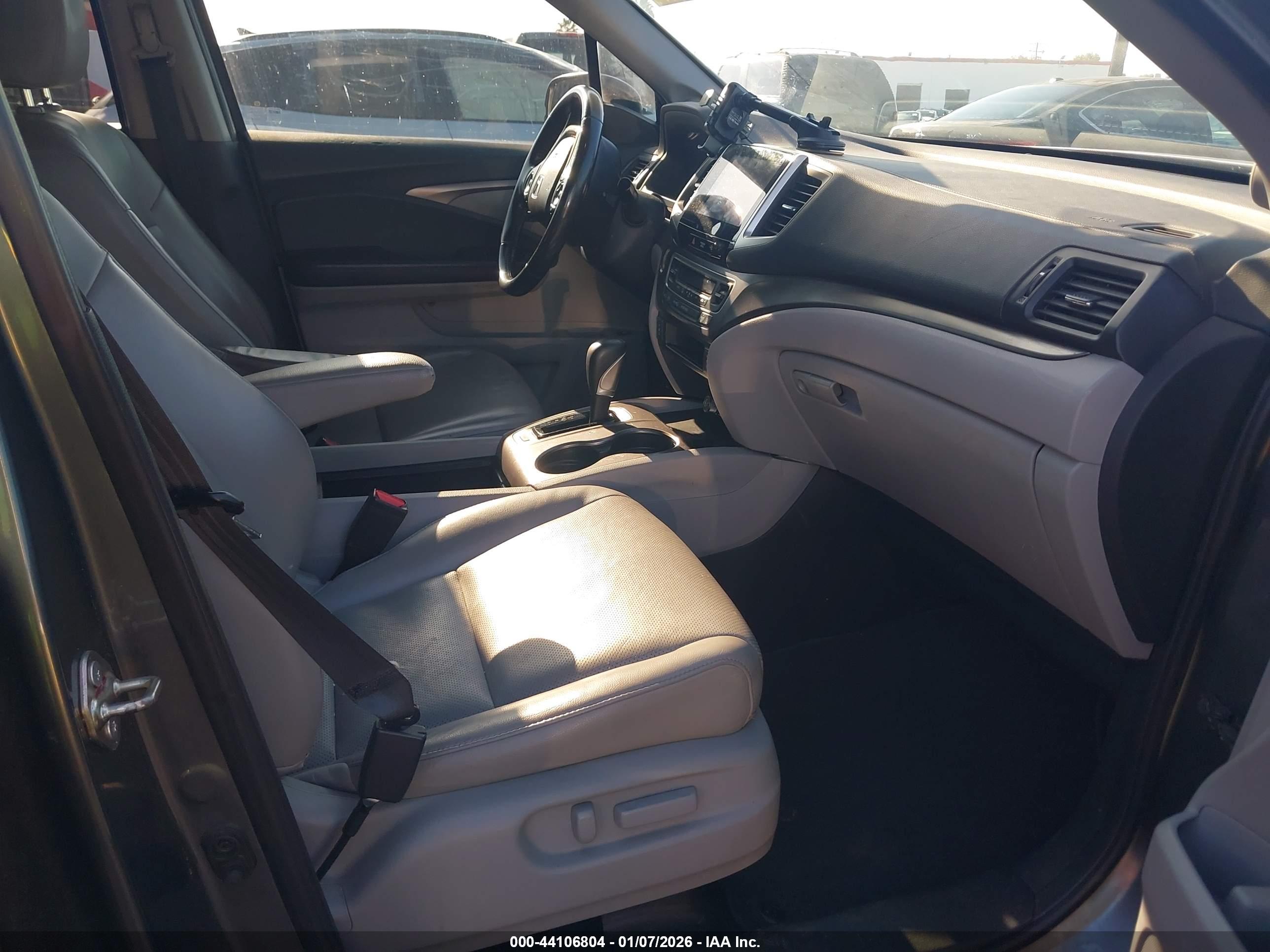 HONDA RIDGELINE image 5