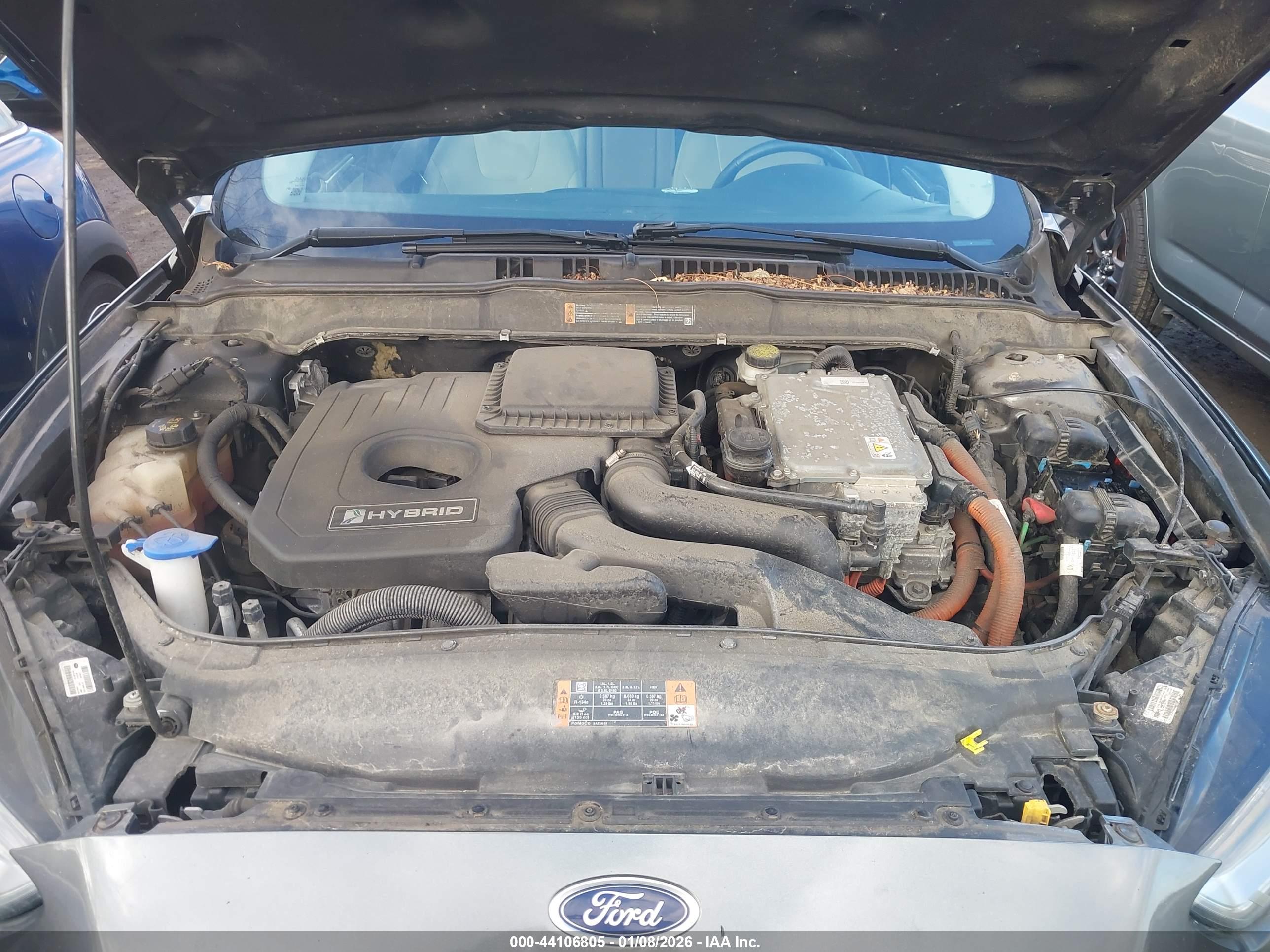 FORD FUSION image 10