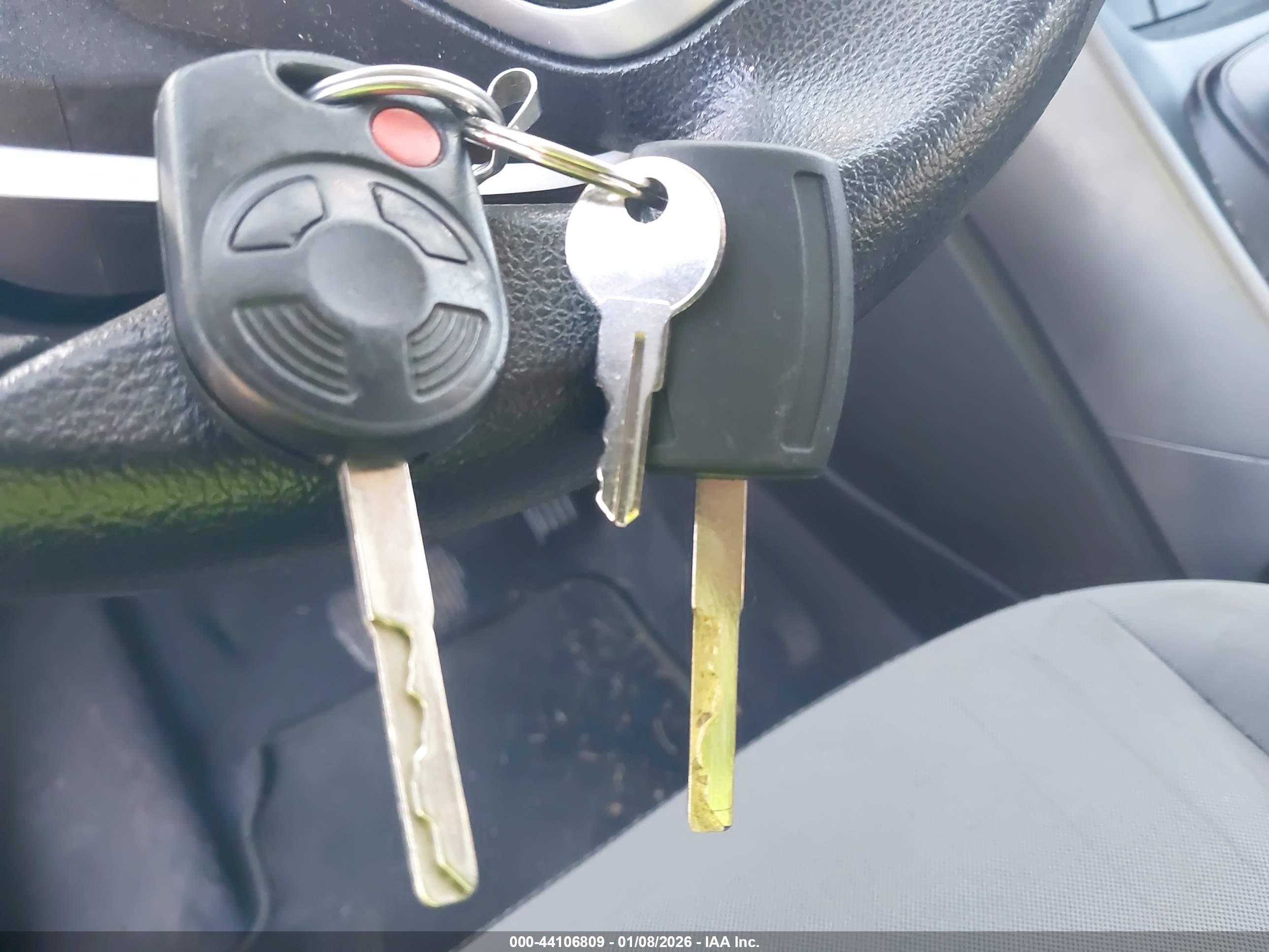 FORD ESCAPE image 11