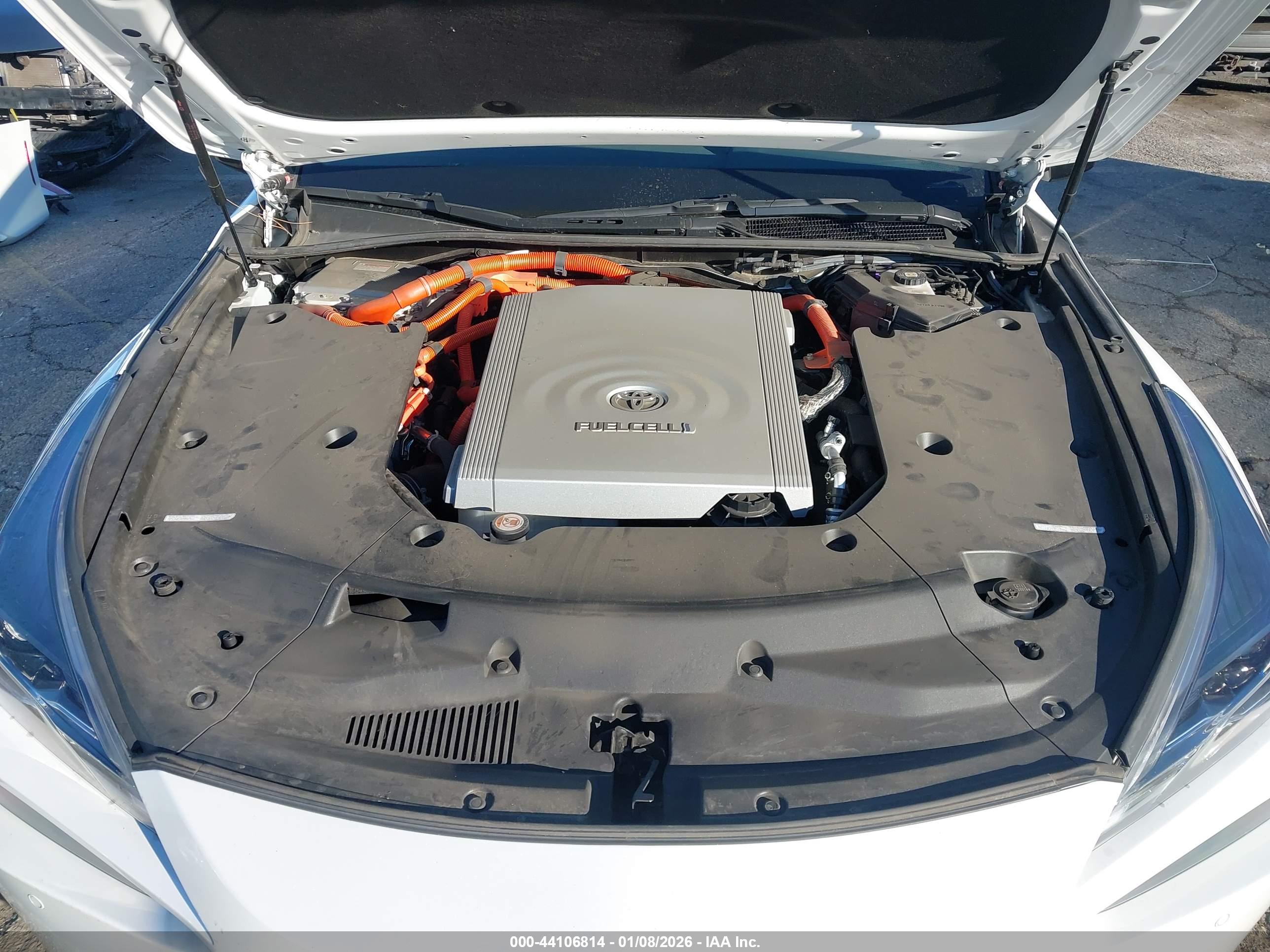 TOYOTA MIRAI image 10