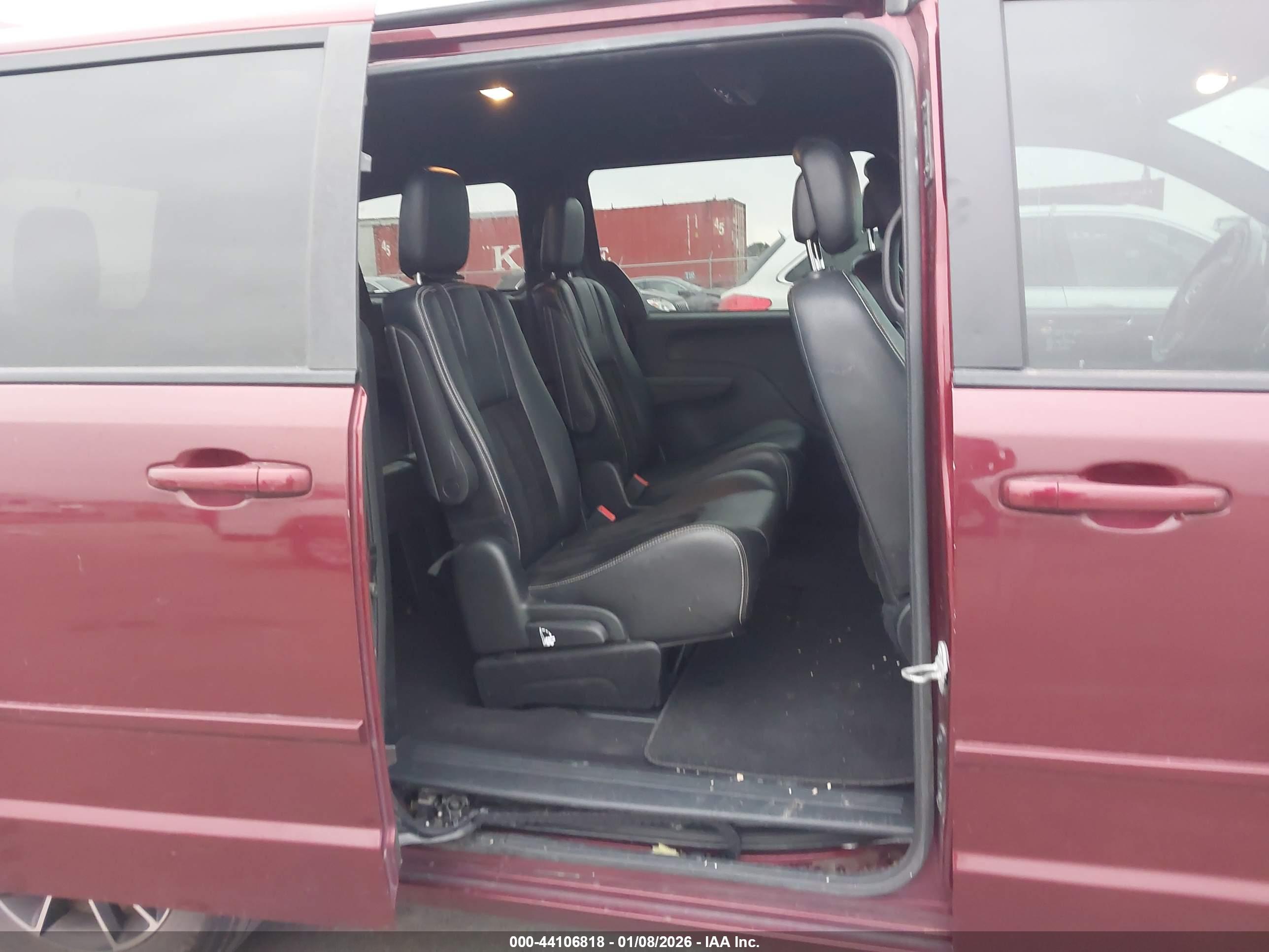 DODGE GRAND image 8