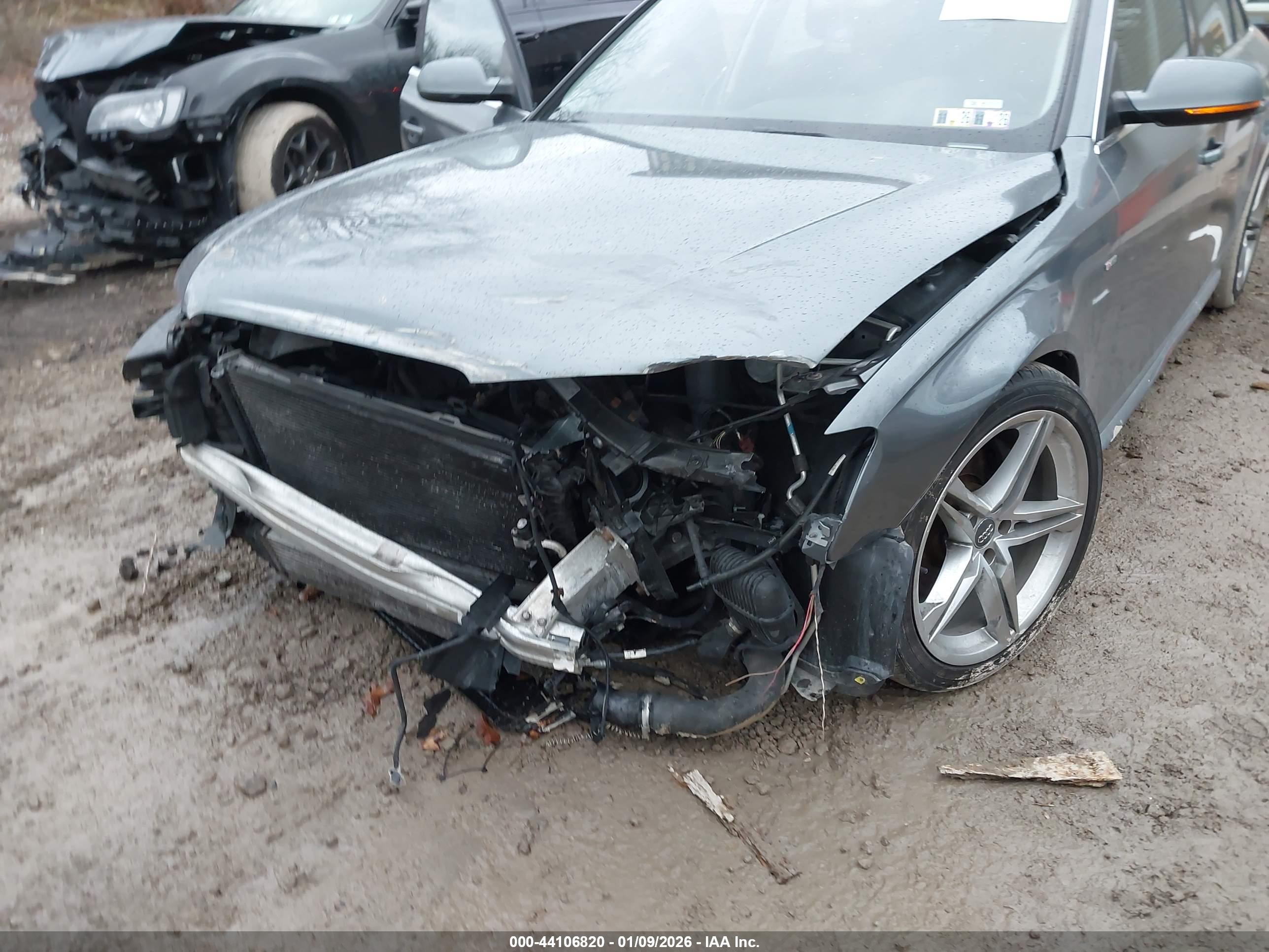 AUDI A4 image 6