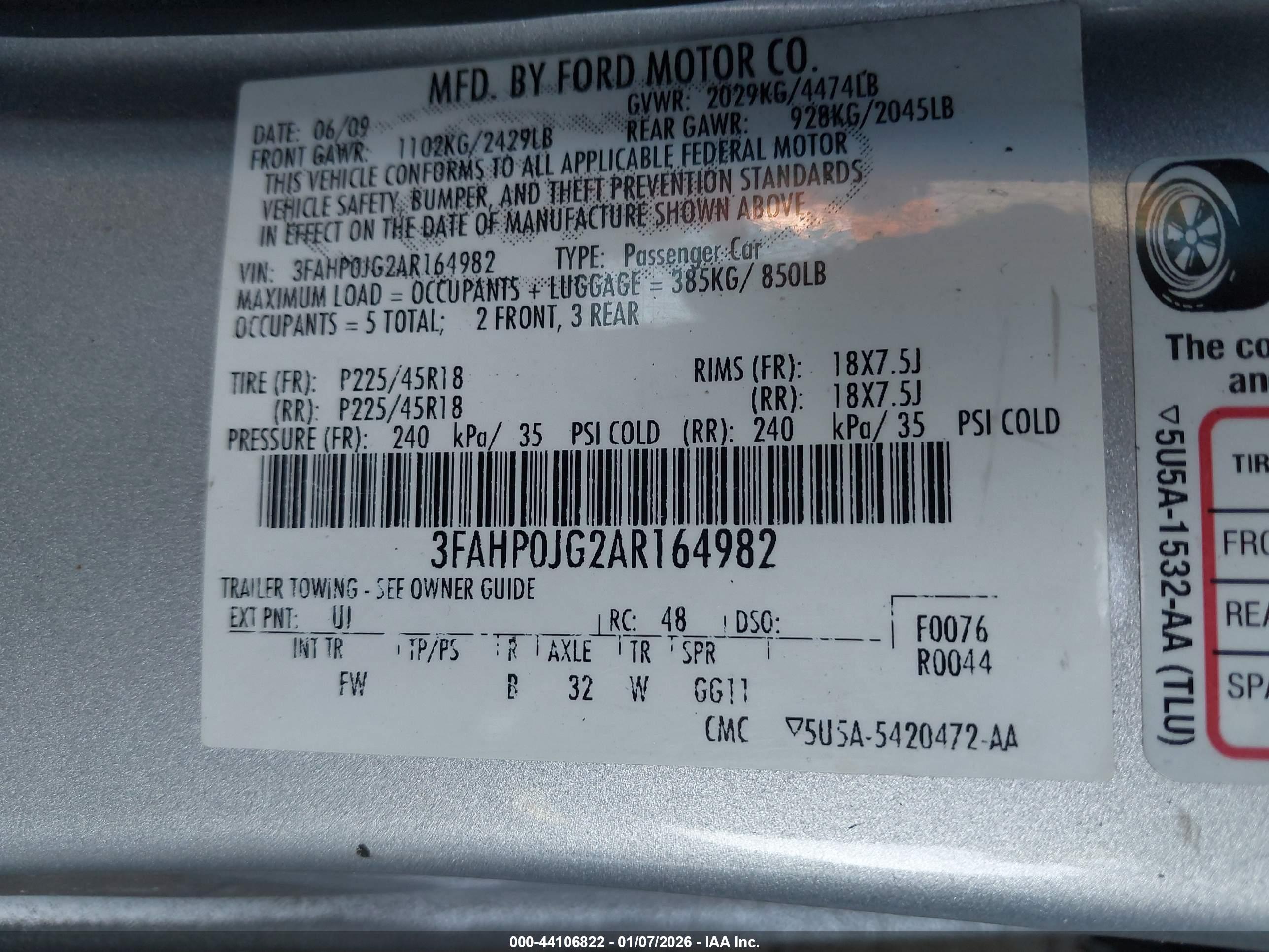 FORD FUSION image 9