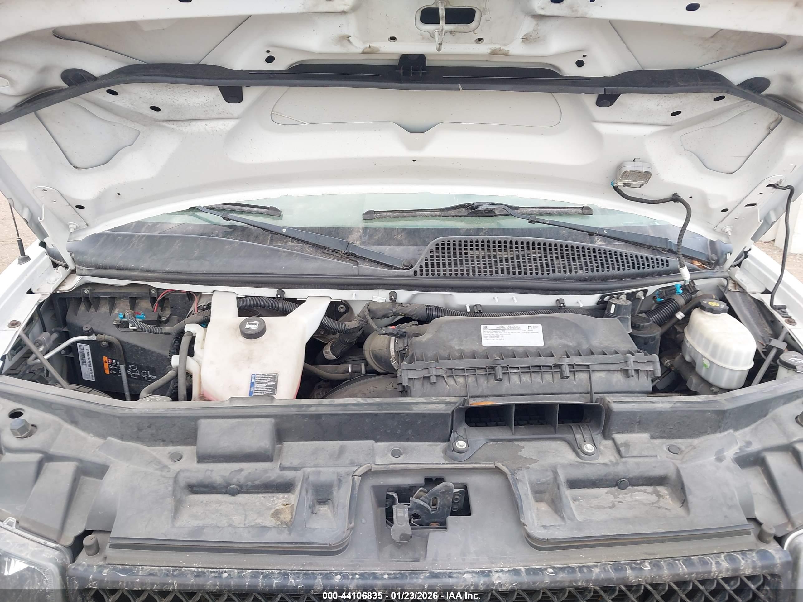 CHEVROLET EXPRESS image 10