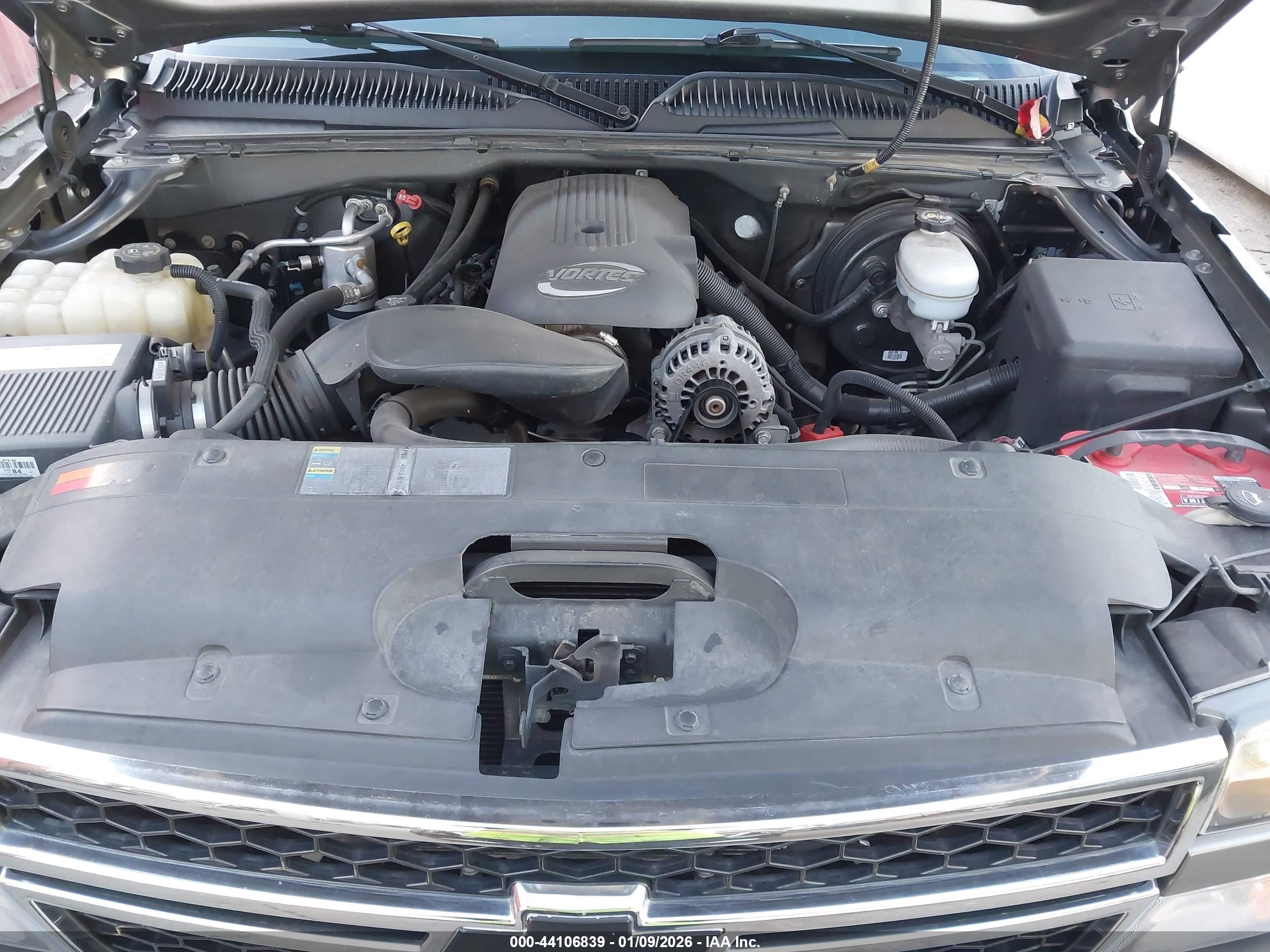 CHEVROLET SILVERADO image 10
