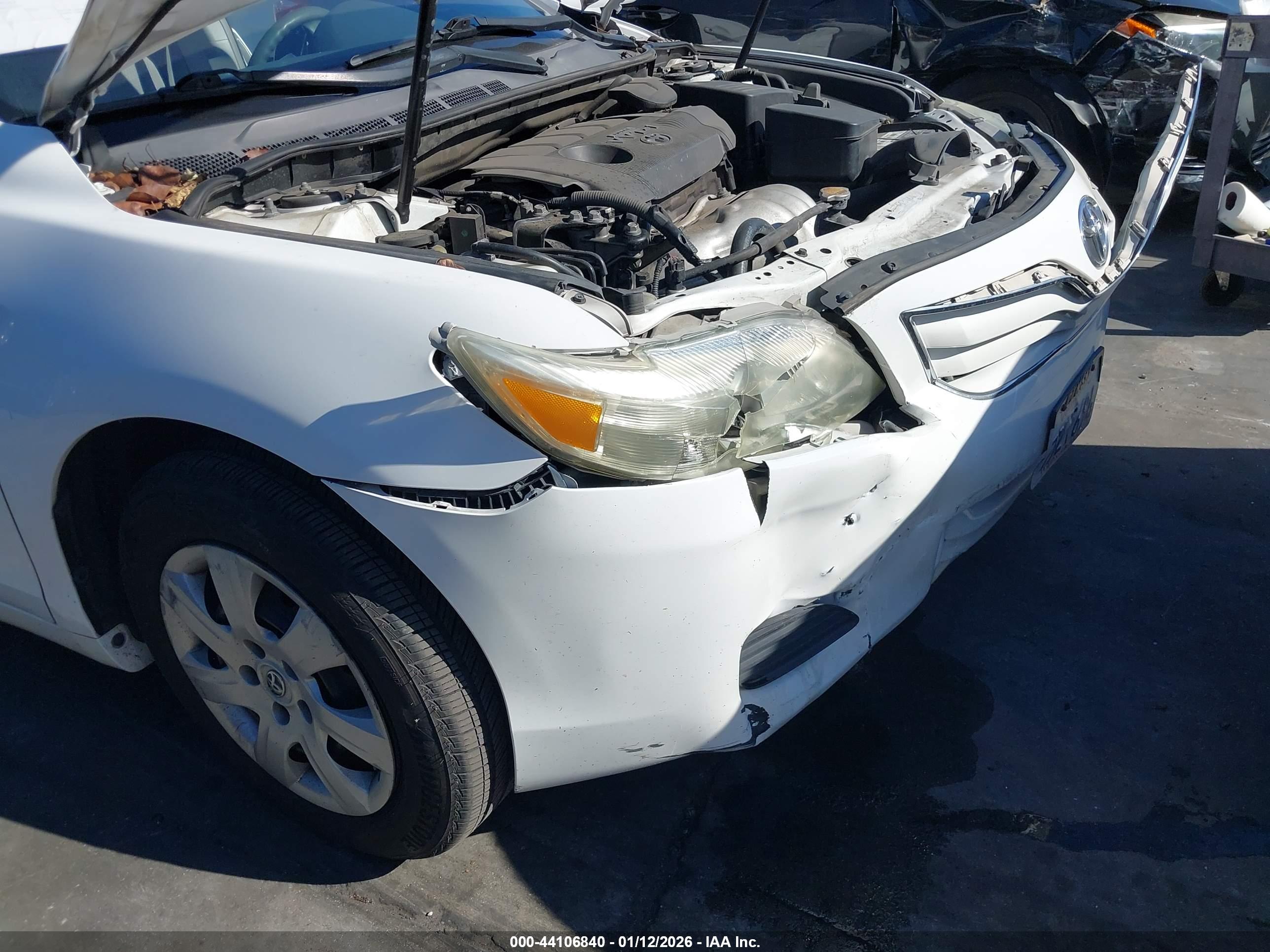 TOYOTA CAMRY image 6