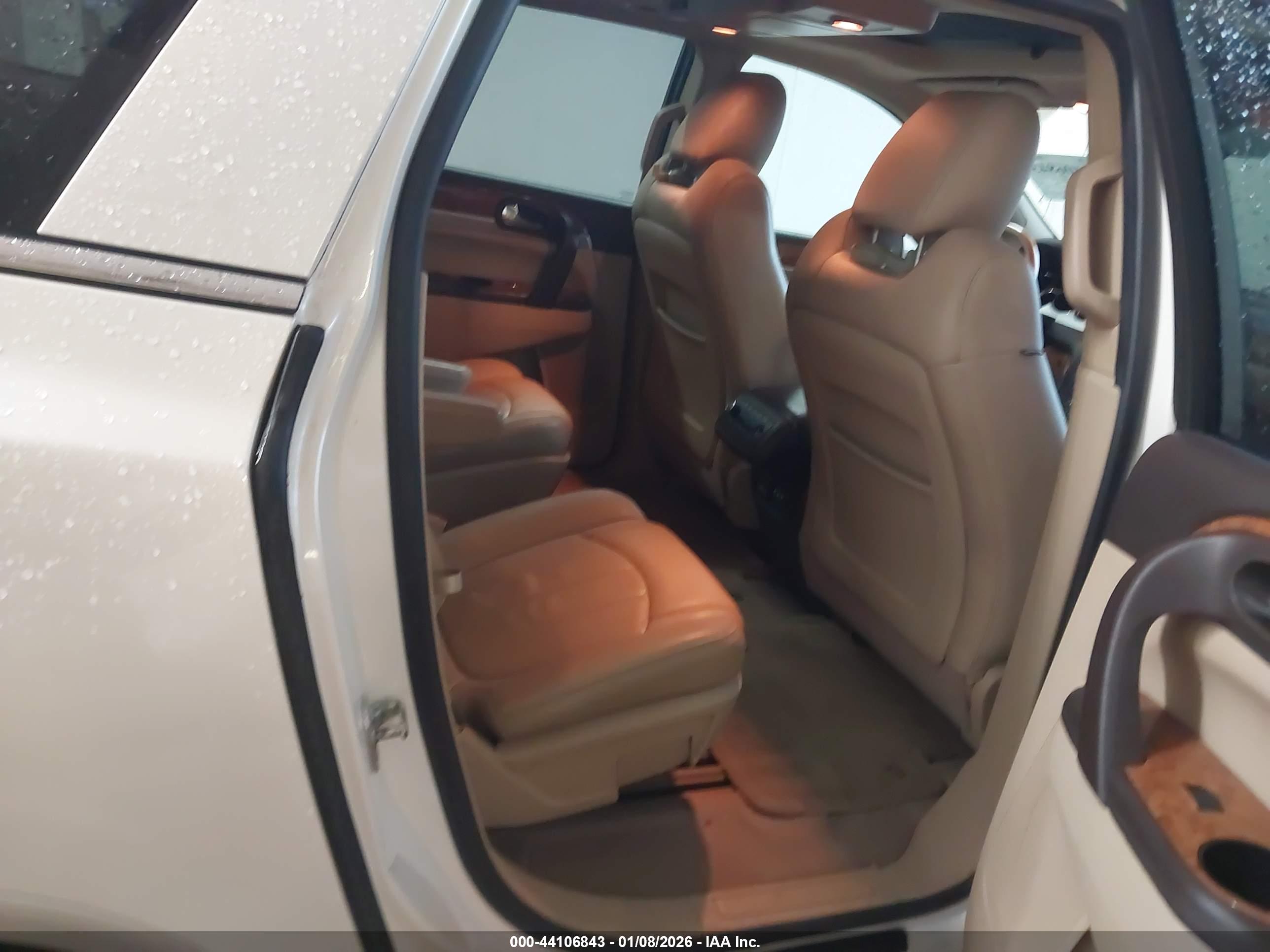 BUICK ENCLAVE image 8