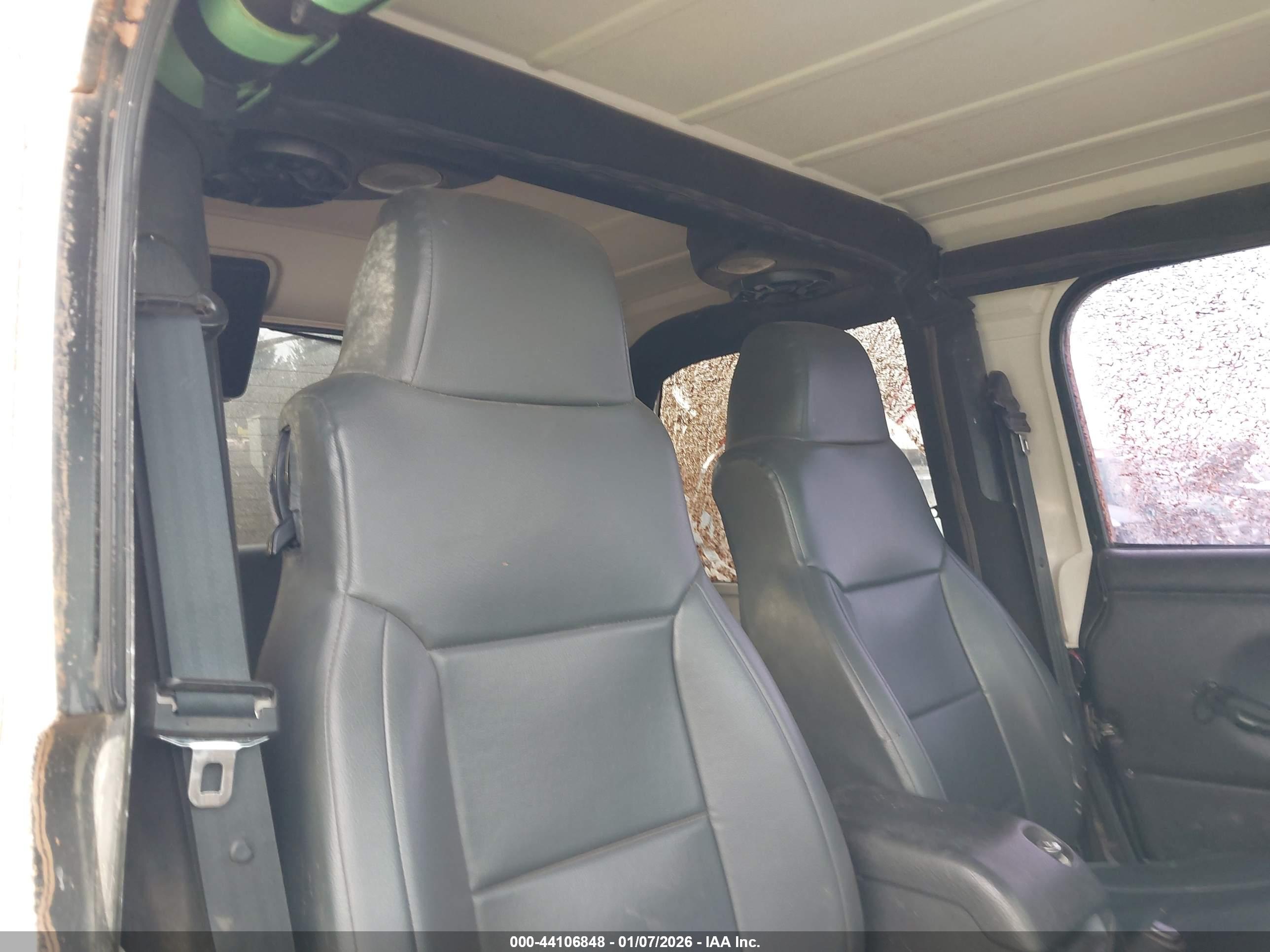 JEEP WRANGLER image 8